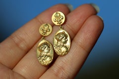 Pendientes de oro de 18 quilates estilo Art Nouveau