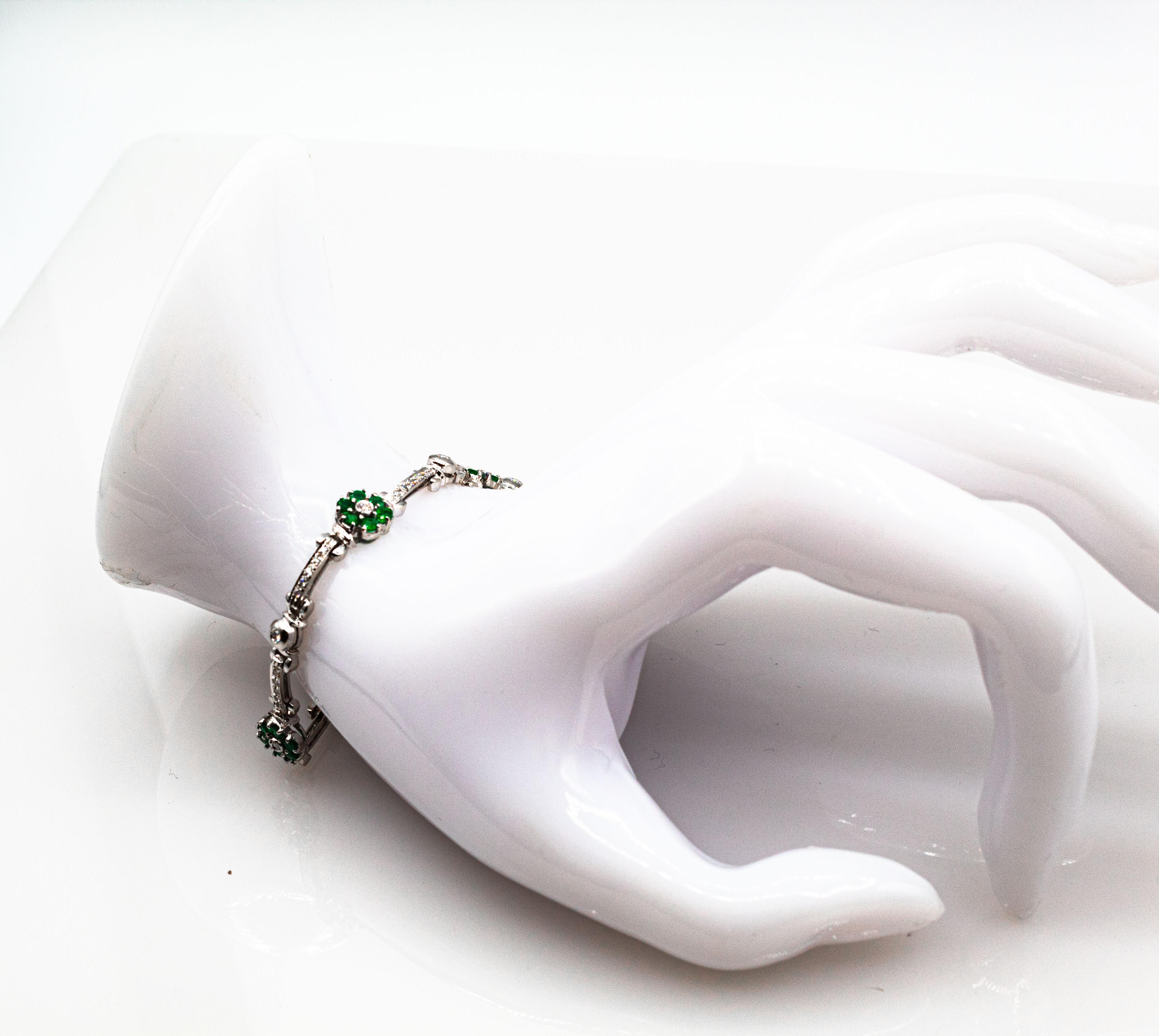 Art Nouveau Style 1.90 Carat White Diamond Emerald White Gold Bracelet In New Condition For Sale In Naples, IT