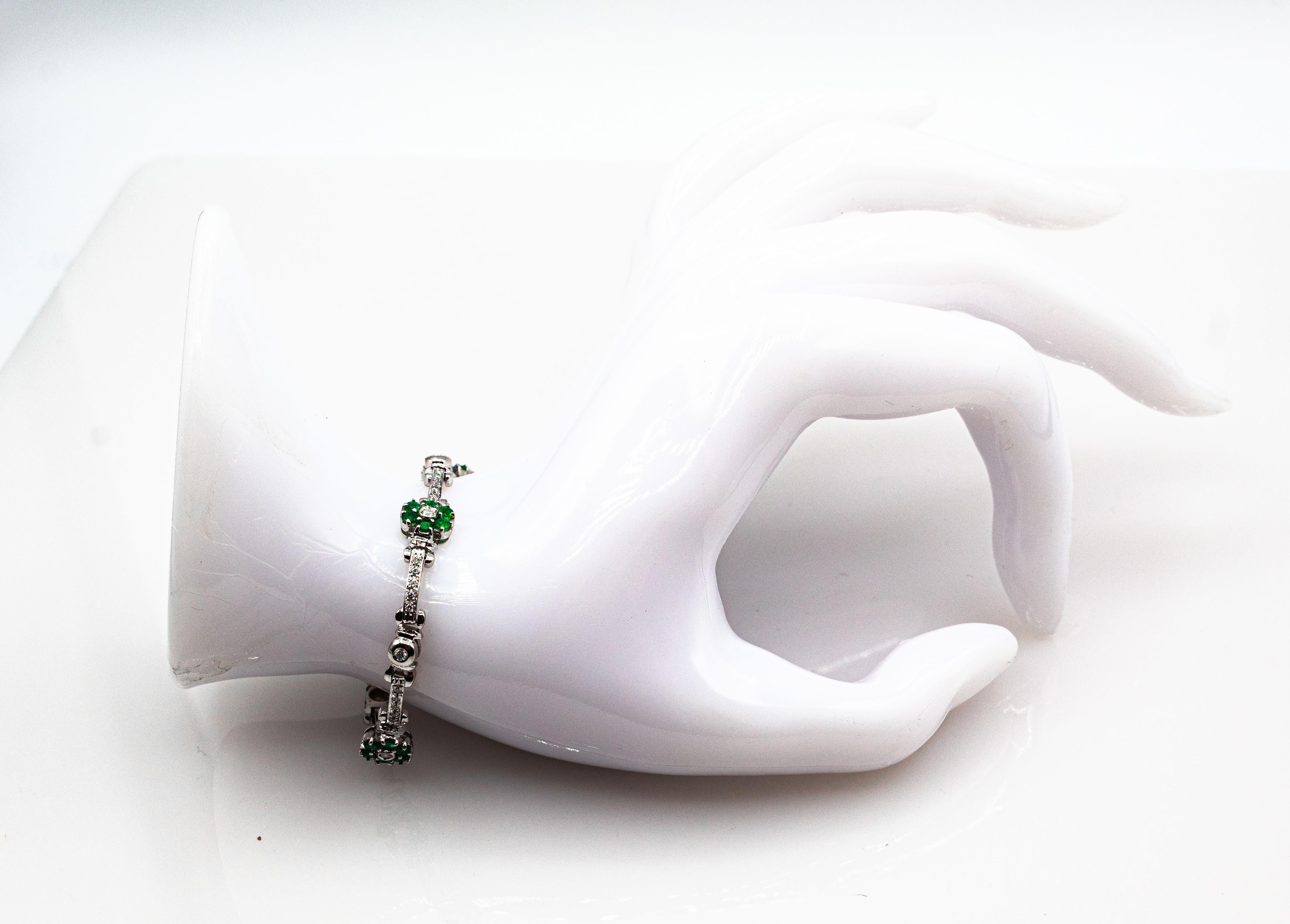 Women's or Men's Art Nouveau Style 1.90 Carat White Diamond Emerald White Gold Bracelet For Sale