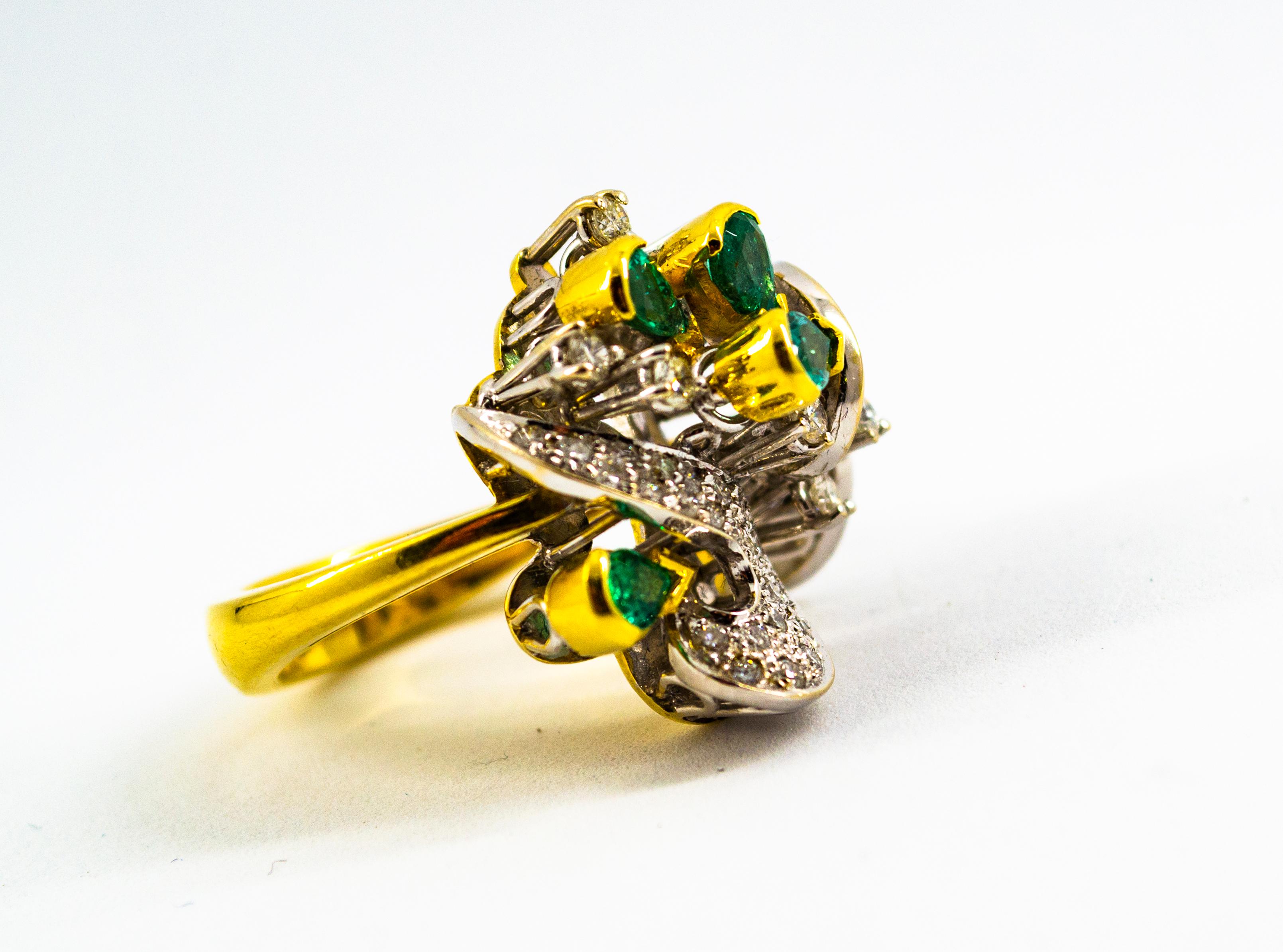 Bague cocktail de style Art nouveau en or jaune avec diamant blanc de 2,50 carats et émeraude 5
