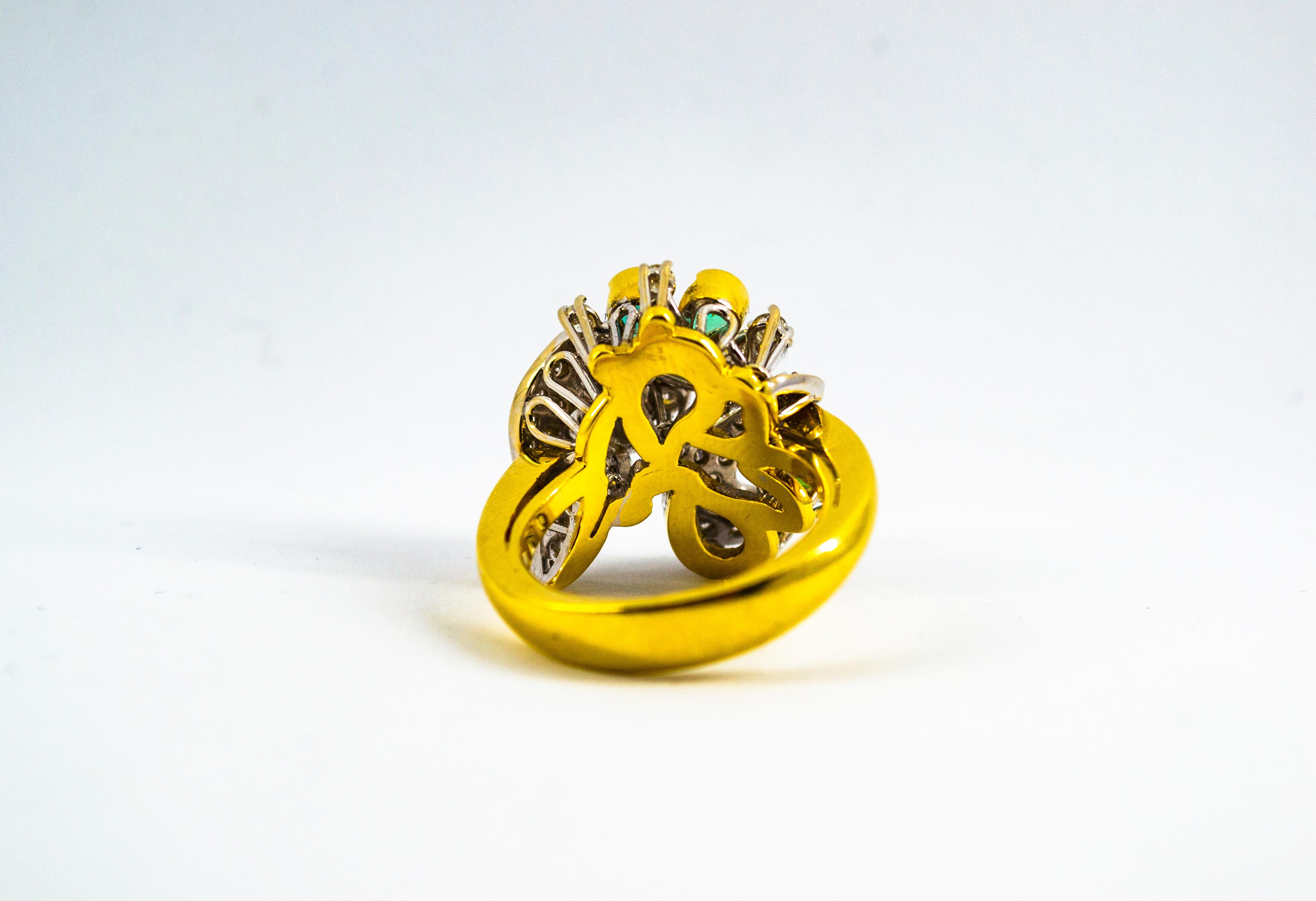 Bague cocktail de style Art nouveau en or jaune avec diamant blanc de 2,50 carats et émeraude 7