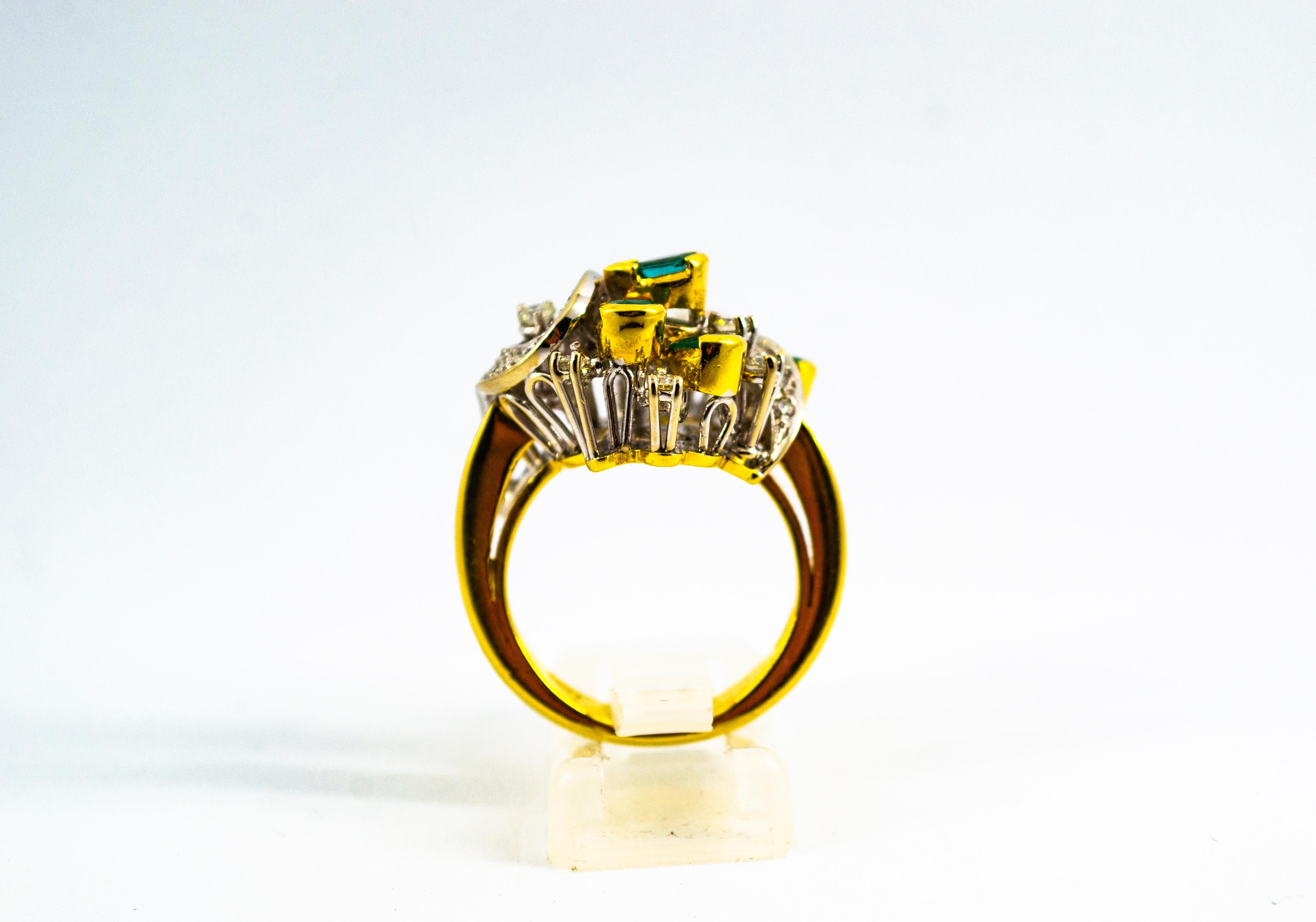 Bague cocktail de style Art nouveau en or jaune avec diamant blanc de 2,50 carats et émeraude 1