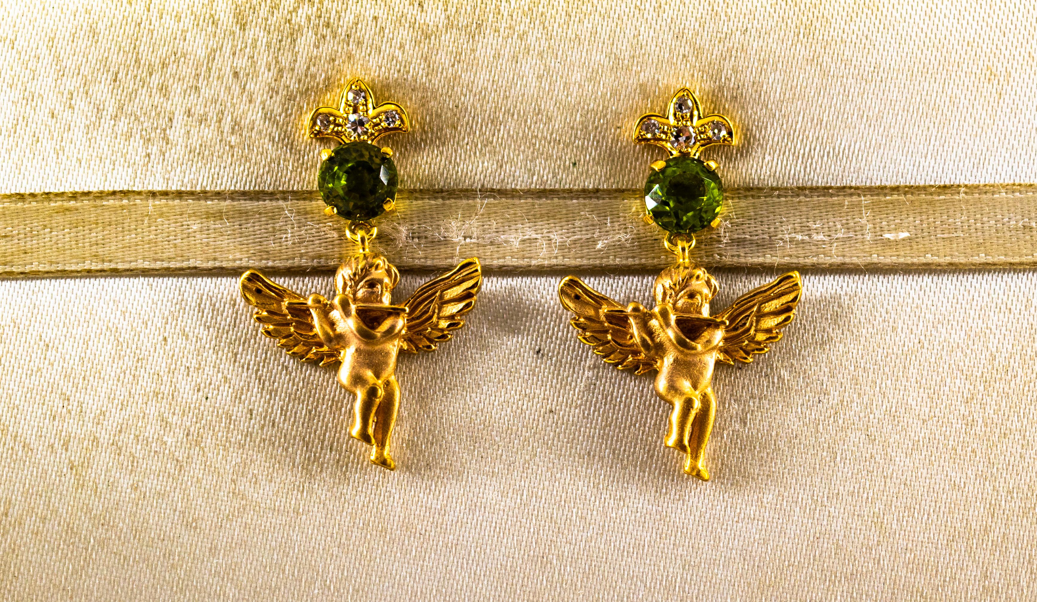 Ohrringe „Angel“ im Jugendstil, 2,80 Karat weißer Diamant, Peridot, Gelbgold (Art nouveau) im Angebot