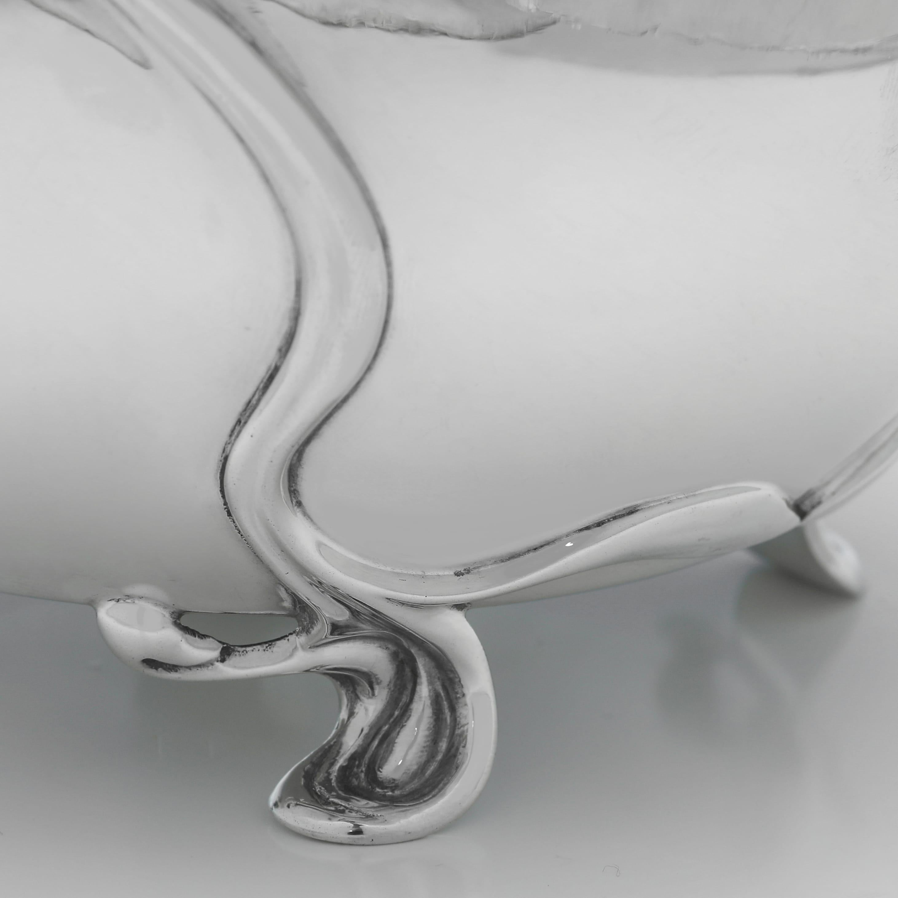 Antike edwardianische Schale aus Sterlingsilber im Jugendstil im Art nouveau-Stil - gestempelt 1905 im Zustand „Gut“ im Angebot in London, London