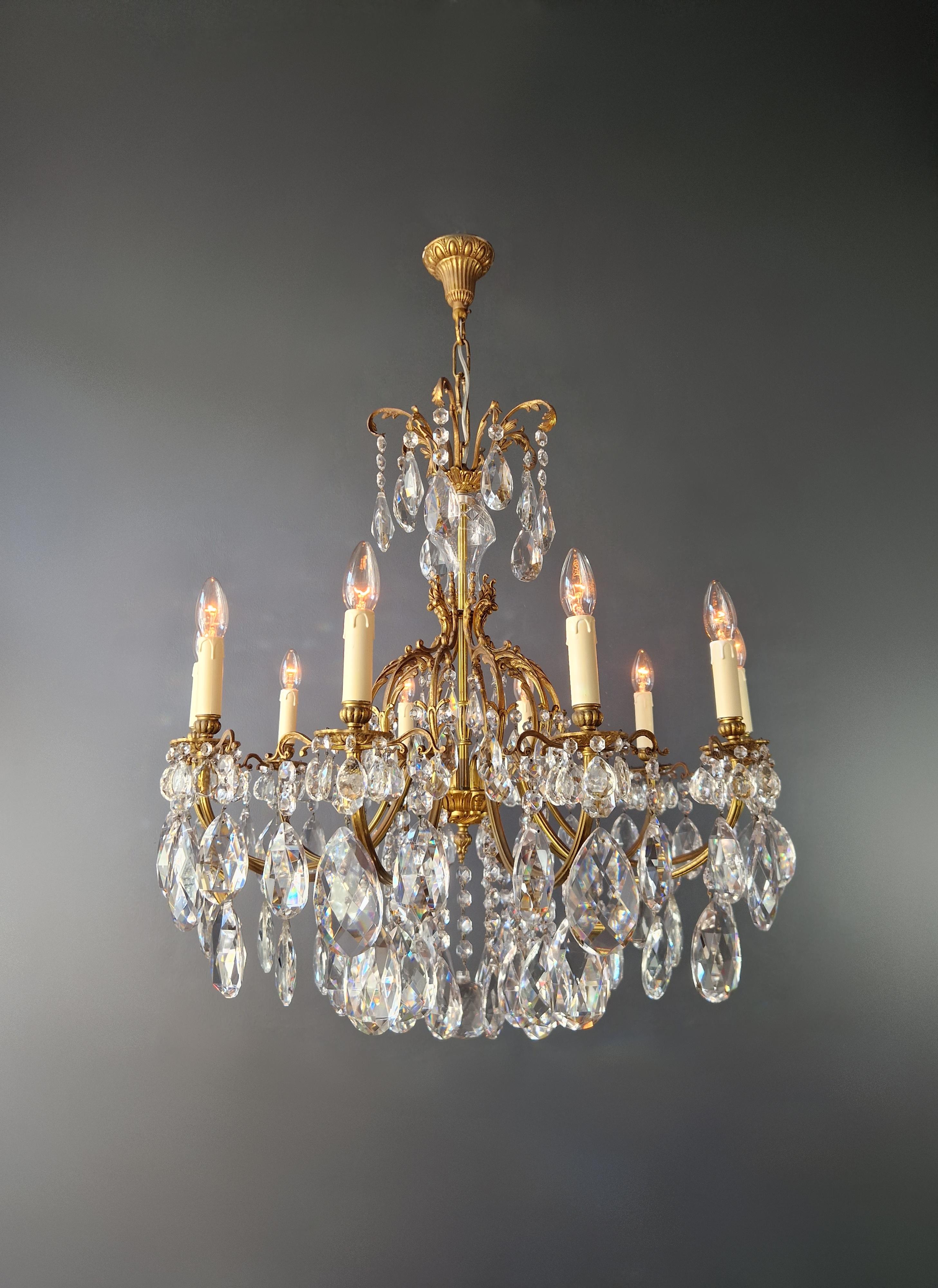 Art Nouveau Style Brass Crystal Chandelier Gold Foliage  In Good Condition For Sale In Berlin, DE