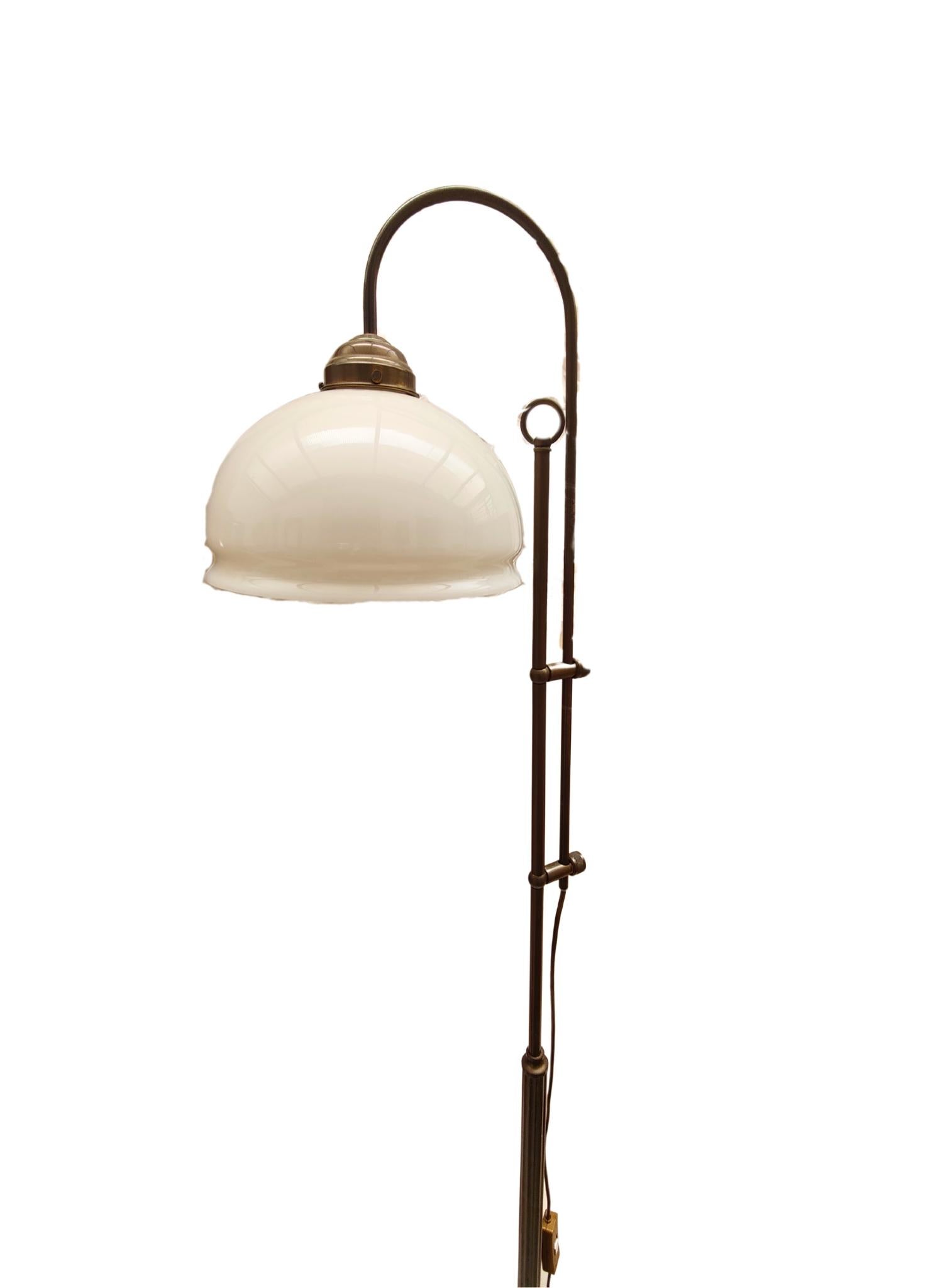 20th Century Art Nouveau Style Brass Floor Lamp For Sale