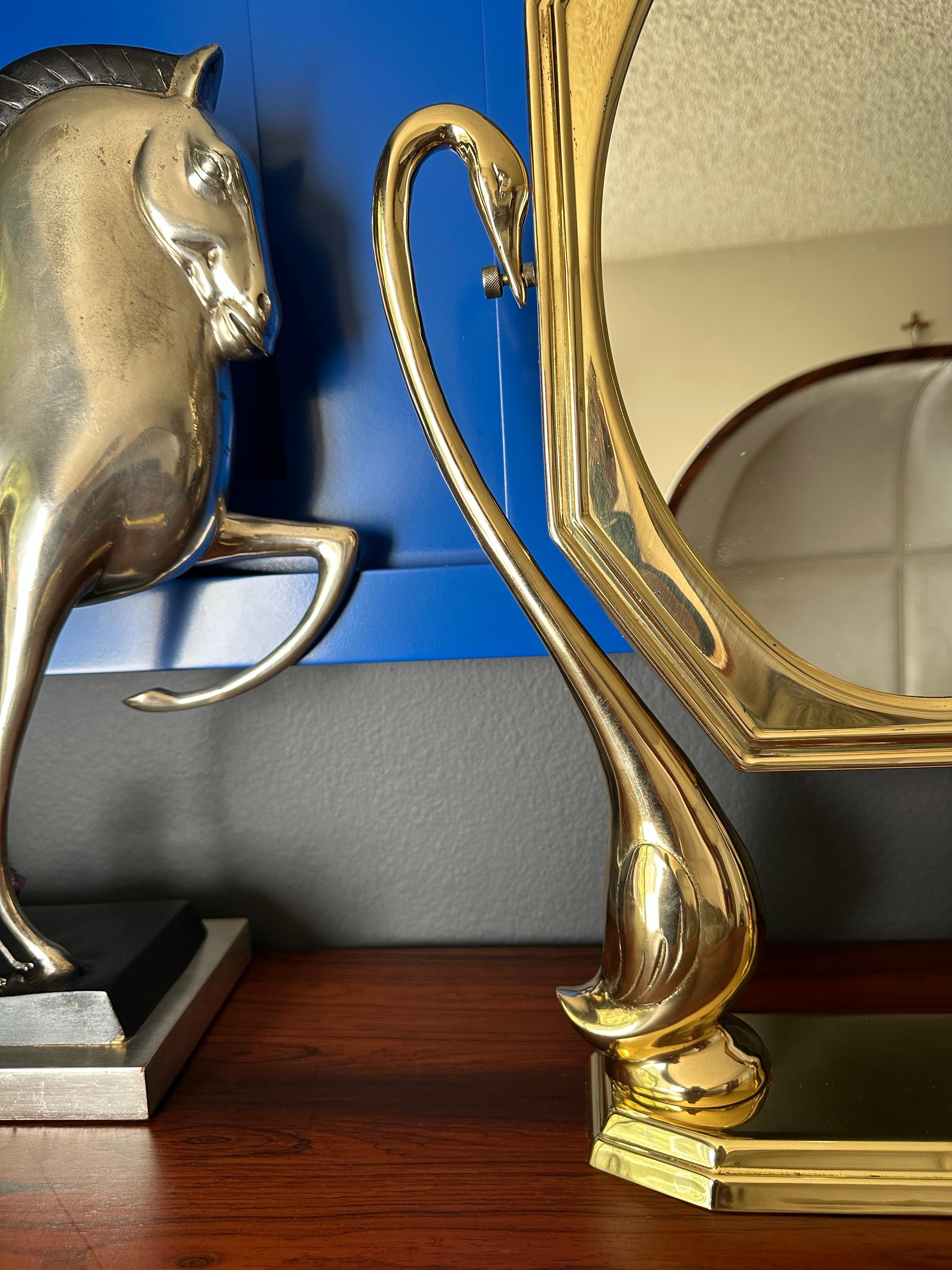 Art Nouveau Style Messing Waschtischspiegel im Zustand „Gut“ im Angebot in North Hollywood, CA