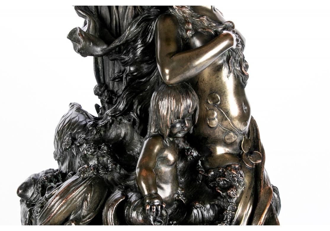 20ième siècle Élément de fontaine figuratif en cuivre de style Art Nouveau, finition bronze en vente