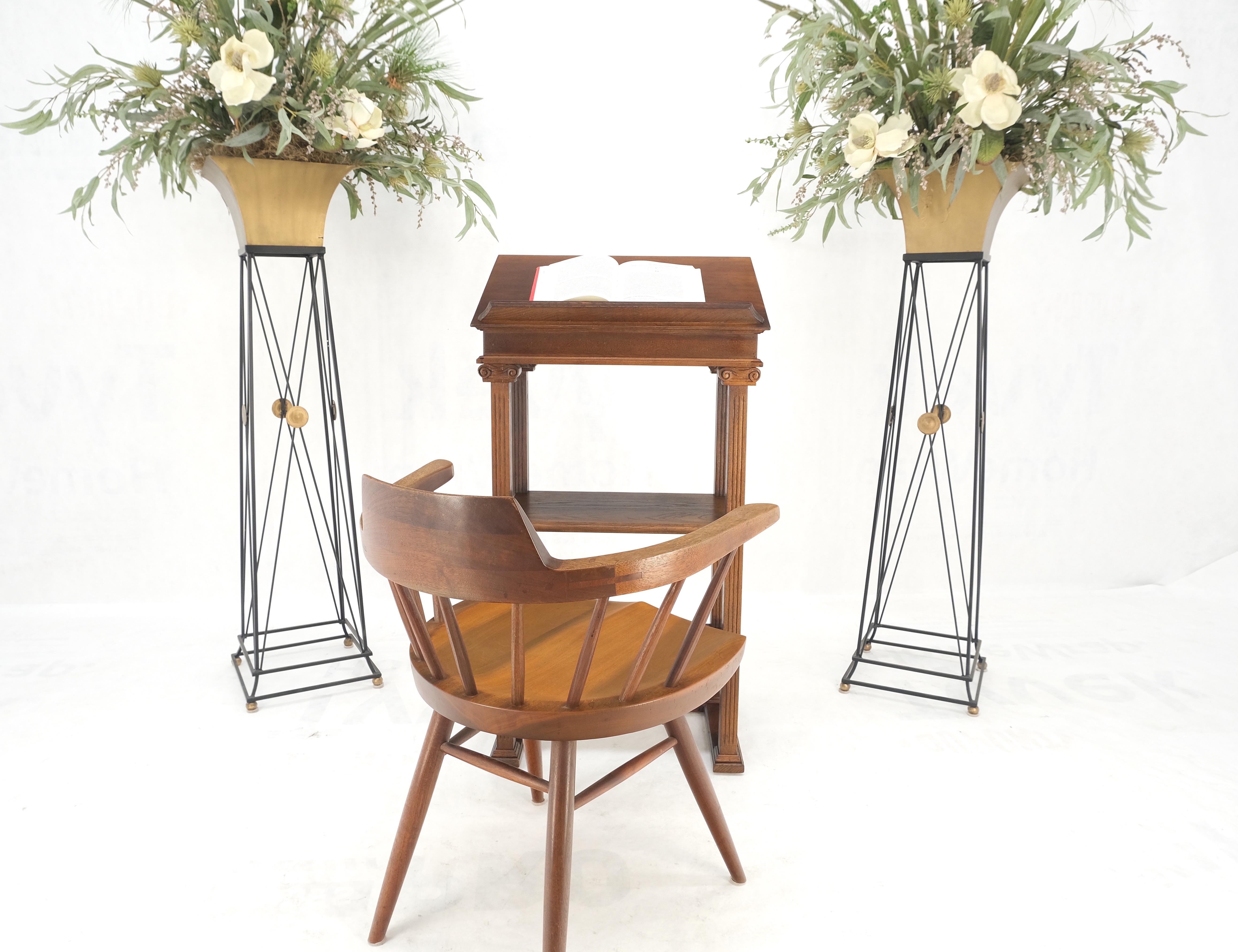 Style Art Nouveau sculpté  Podium en chêne Stand de musique MINT ! en vente 2