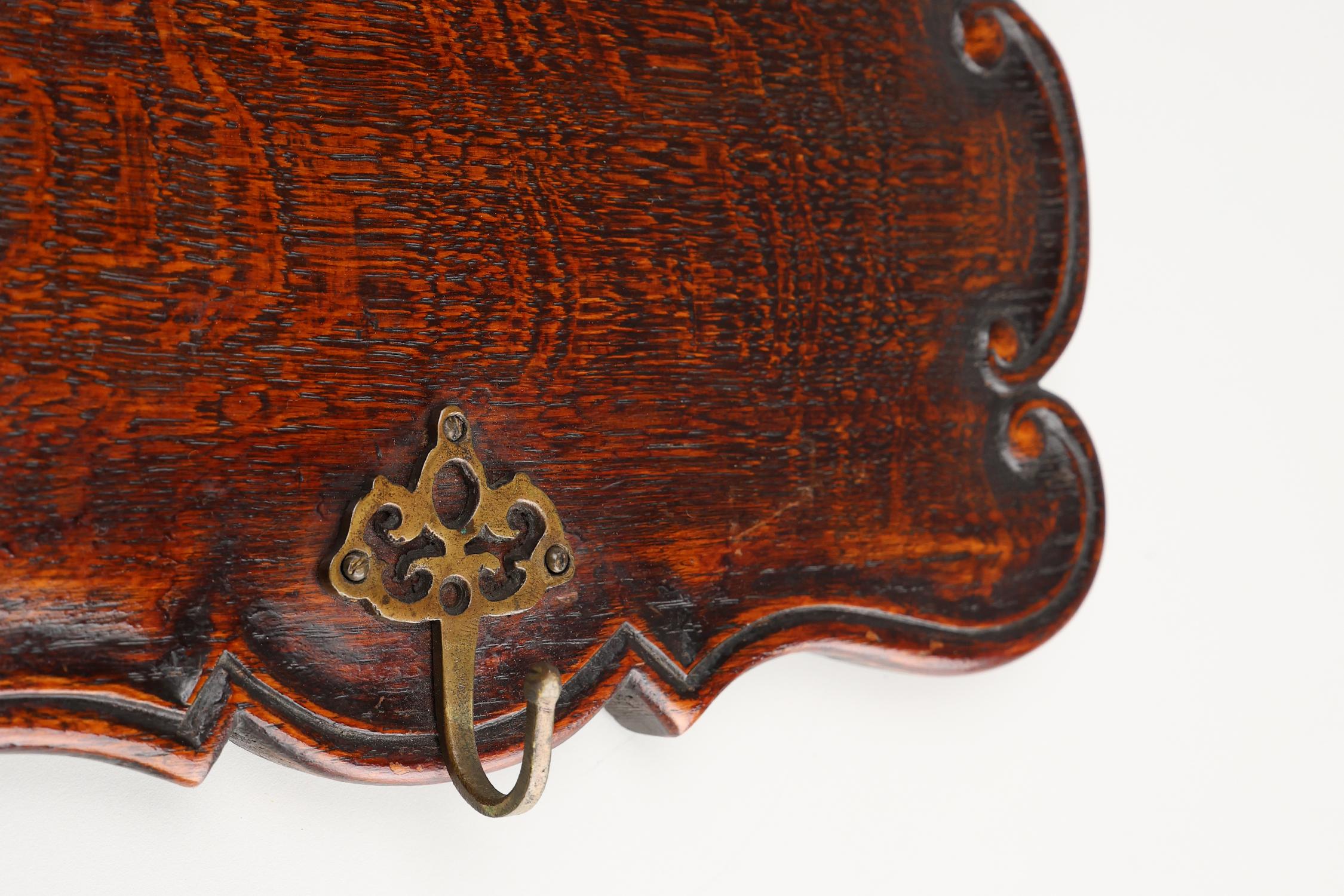 Ottone Appendiabiti in stile Art Nouveau in quercia con ganci in ottone, Francia, 1915 ca. 1915 in vendita