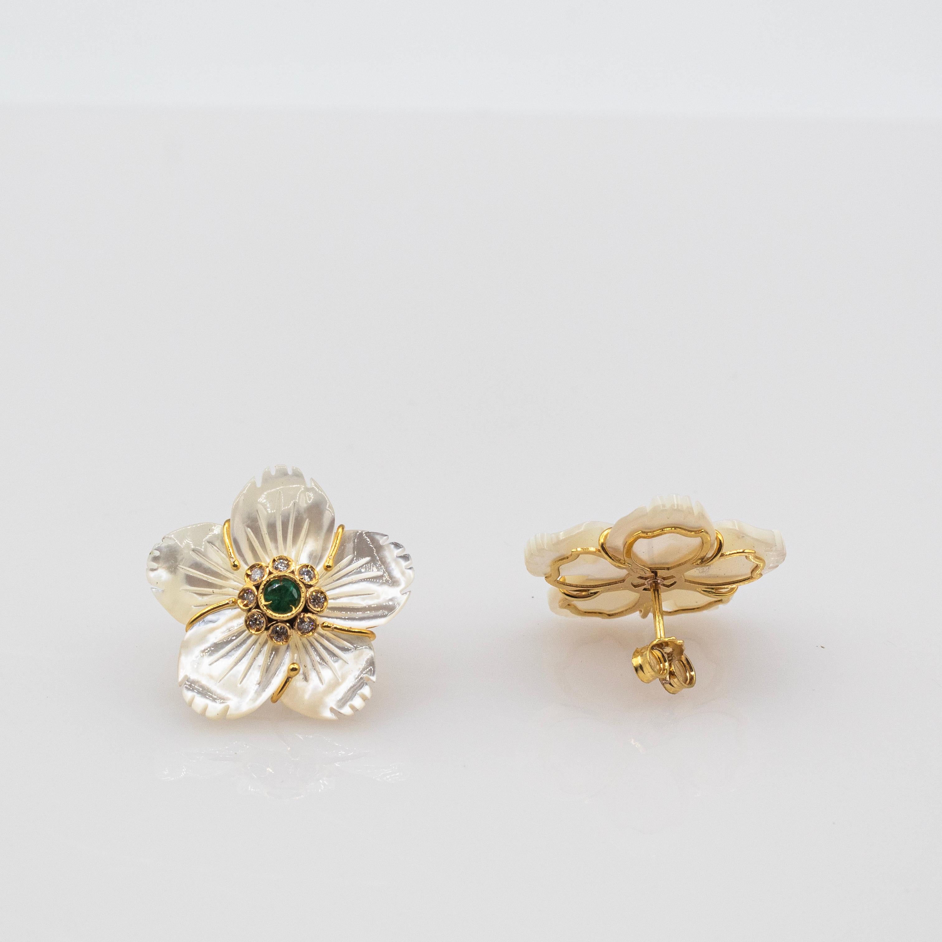 Brilliant Cut Art Nouveau Style Diamond Emerald Mother of Pearl Yellow Gold 