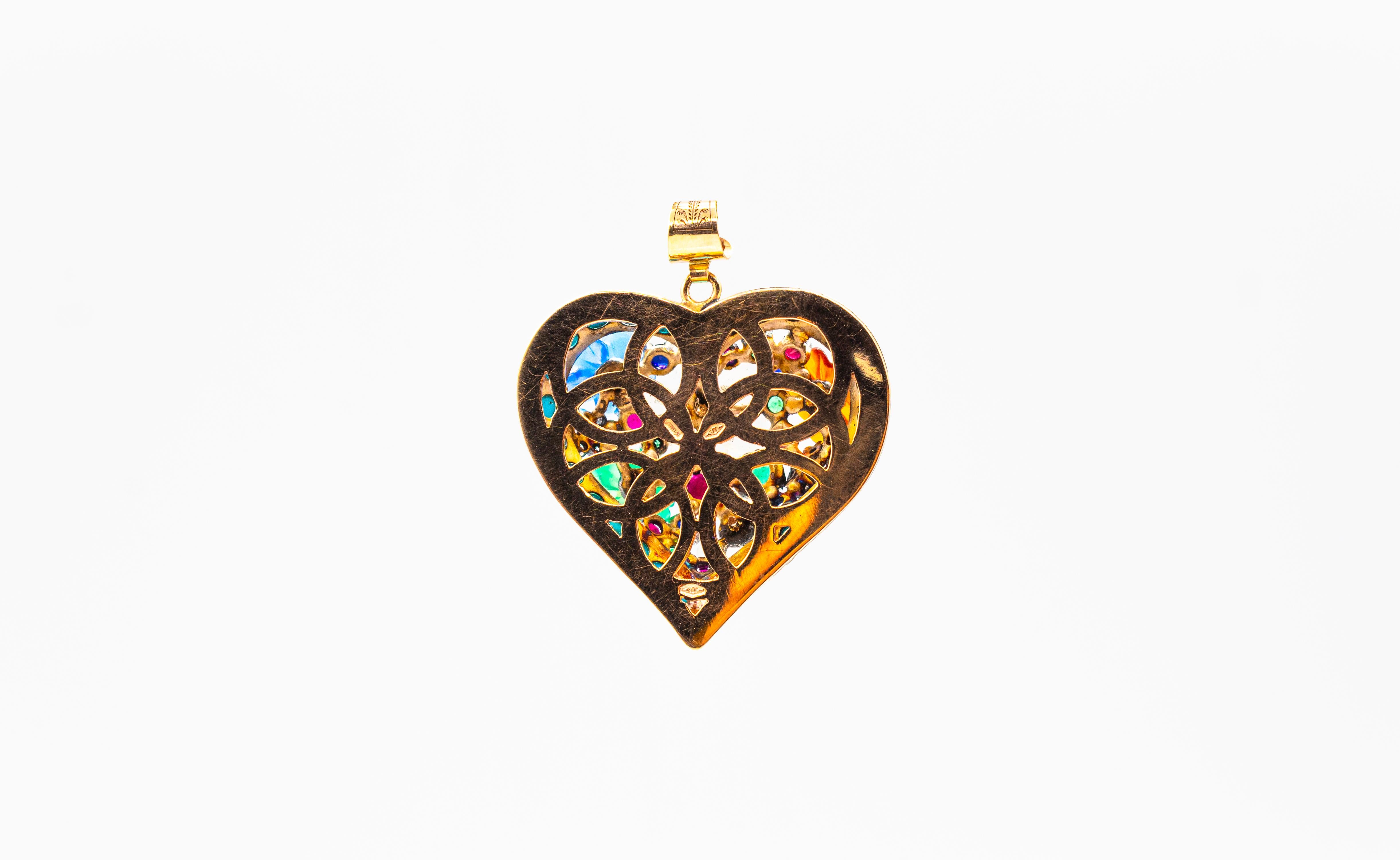 Taille mixte Pendentif Flowers de style Art Nouveau en or jaune avec diamant, rubis, émeraude et saphir en vente
