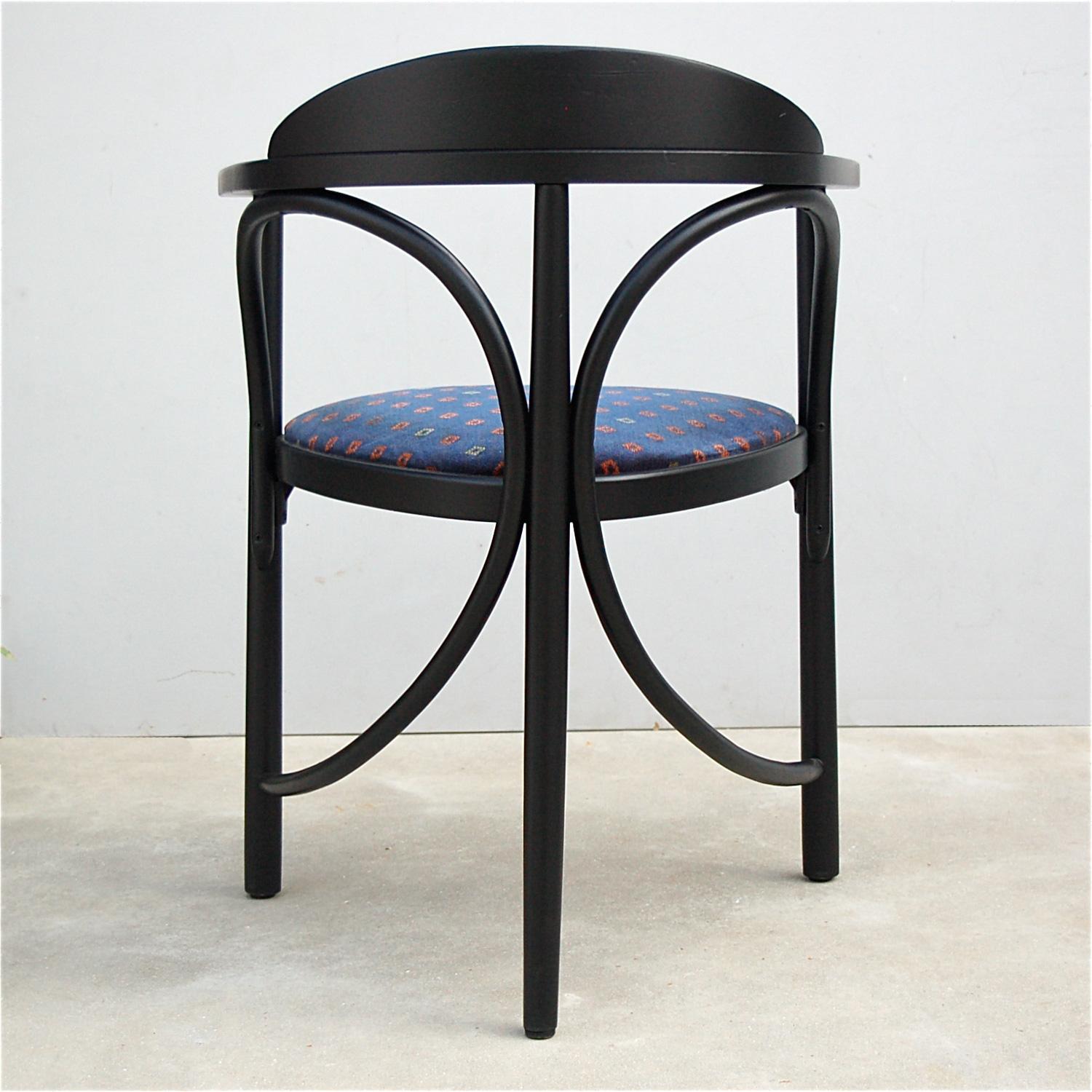 Austrian Art Nouveau Bentwood Dining Chair, Model 81 by Thonet, 1988 For Sale