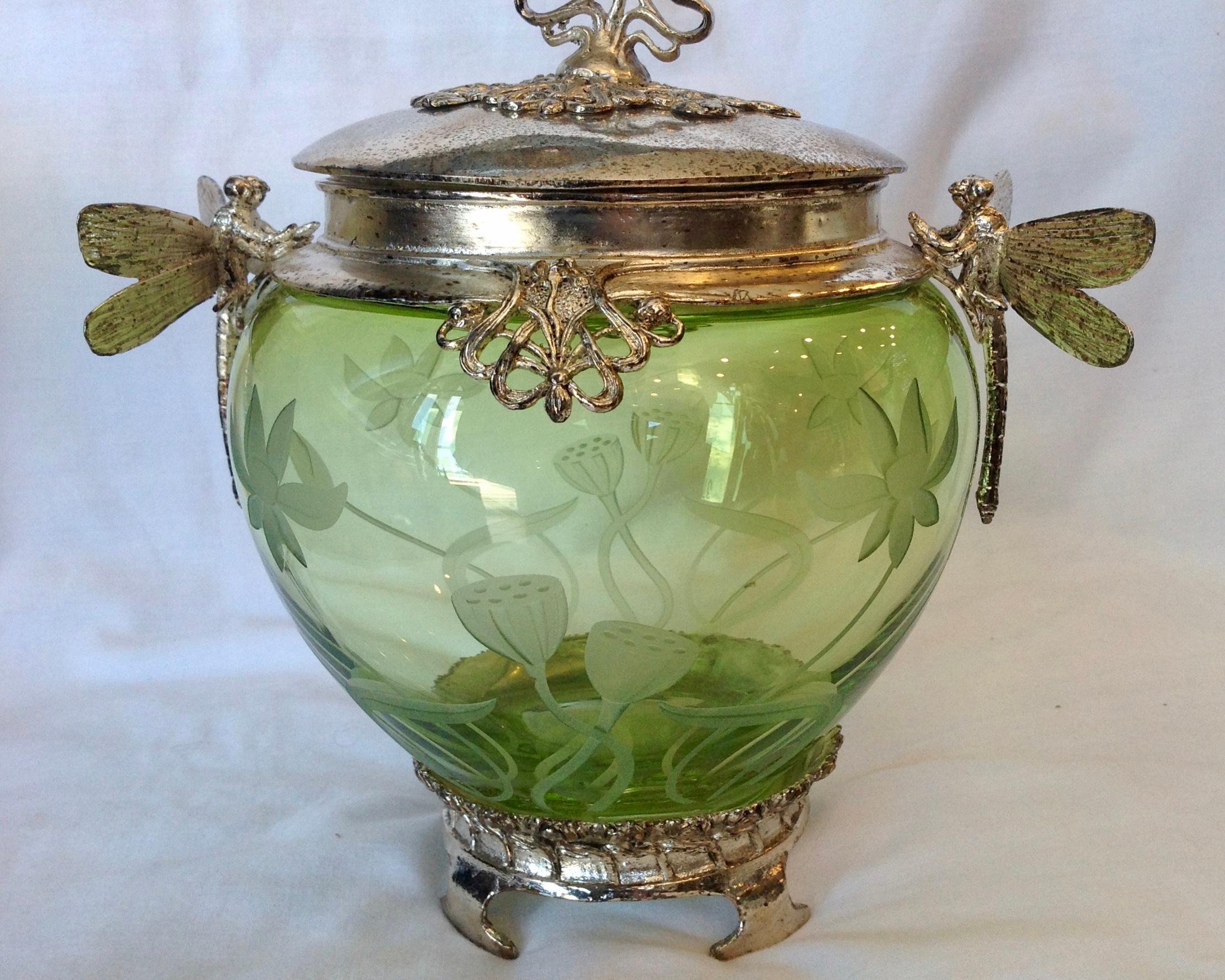 Art Nouveau Stil Libelle Glas (Metall)