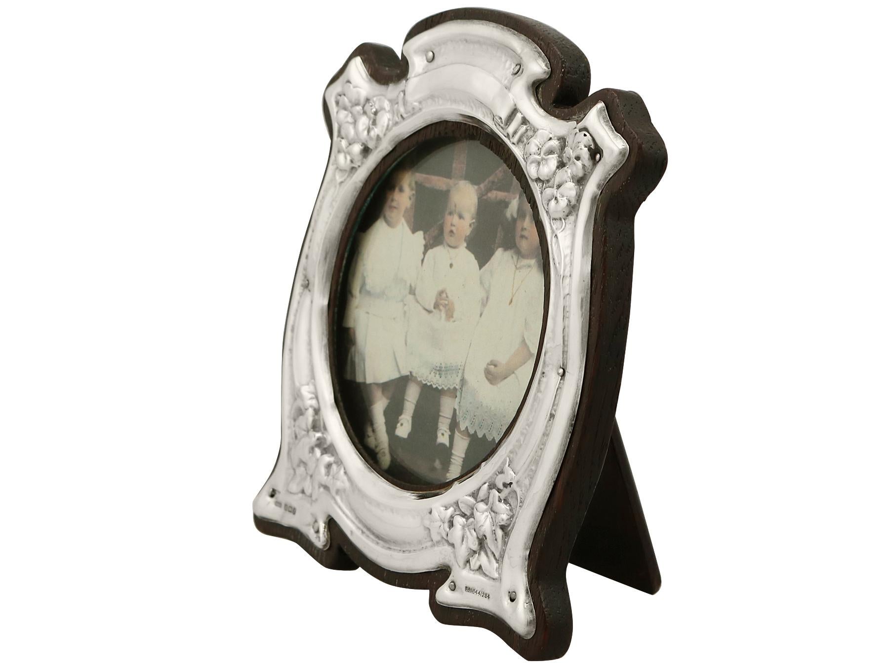 English Art Nouveau Style Antique Edwardian Sterling Silver Photograph Frame, 1905