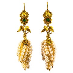 Boucles d'oreilles en goutte « Lustre » à levier en or jaune et perles d'émeraude de style Art nouveau