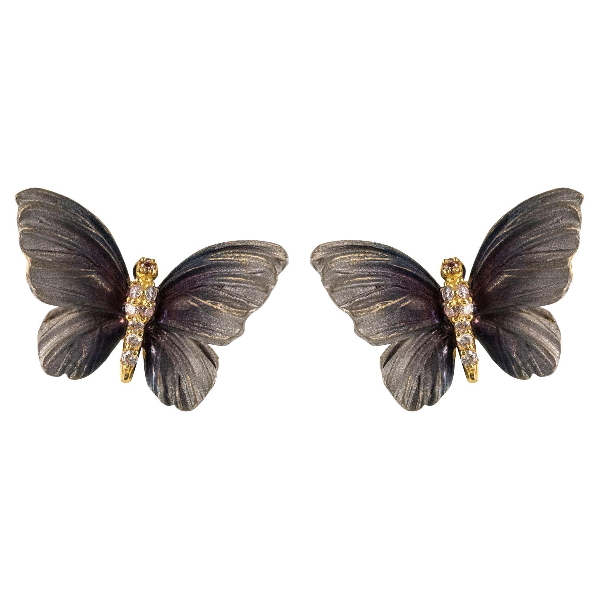 Orecchini a perno con farfalla in oro e diamanti in stile Art Nouveau