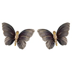 Orecchini a perno con farfalla in oro e diamanti in stile Art Nouveau