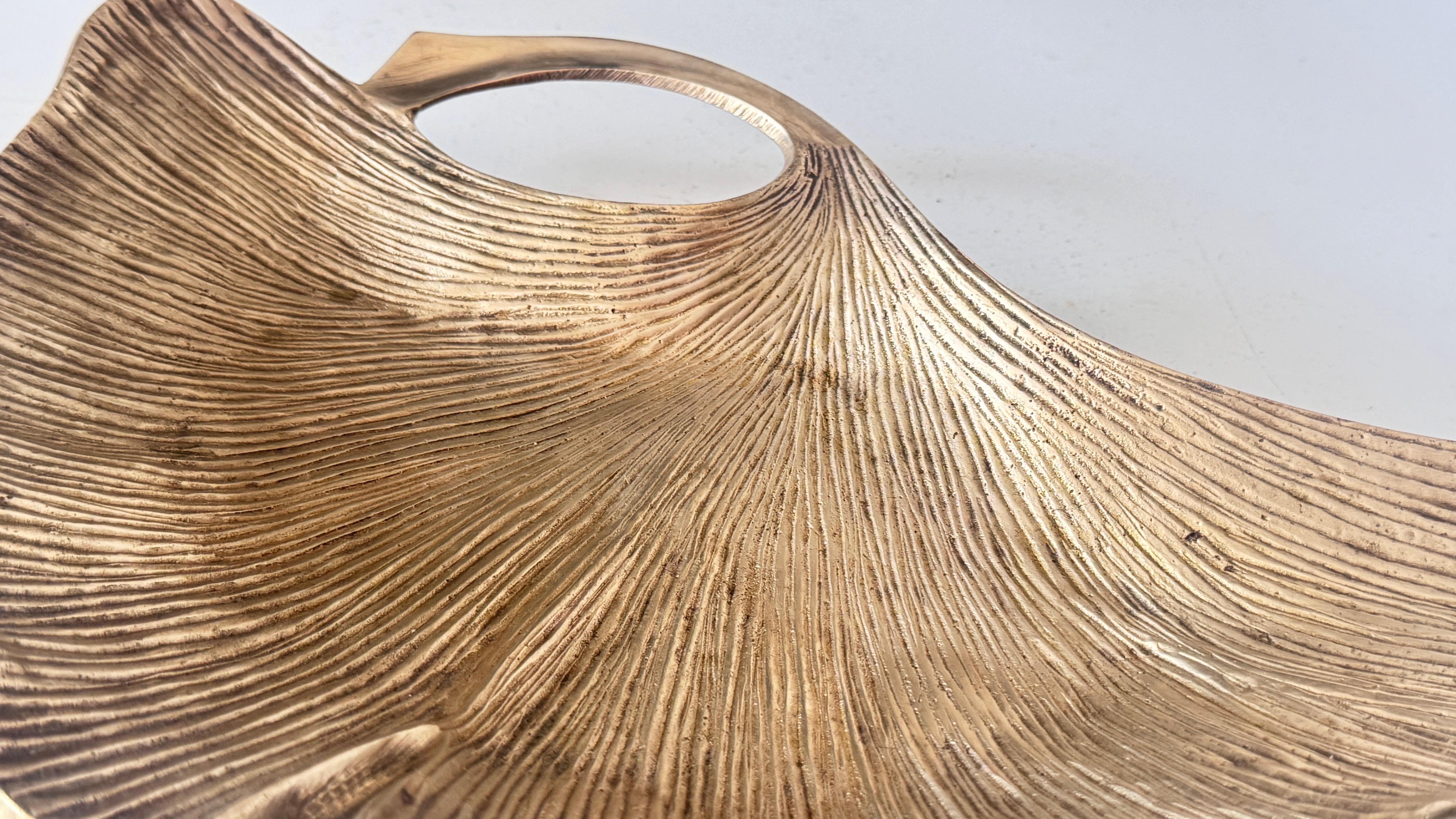Videopoche in stile Art Nouveau con foglie di Ginkgo, in ottone lucido, scultoreo in vendita 2