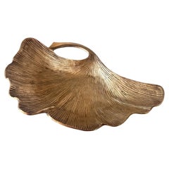 Vide-Poche de style Art Nouveau en laiton poli avec attrape-bouteilles sculpturales