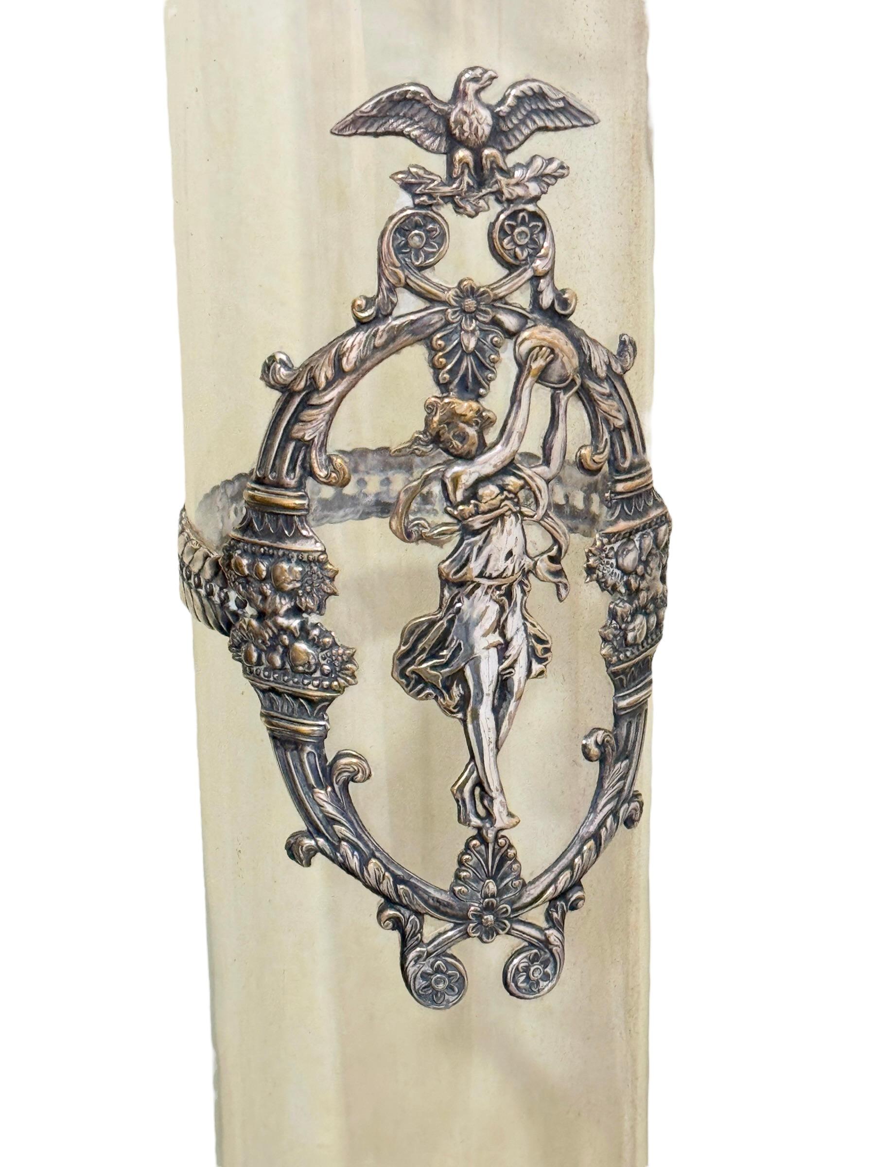 Vaso di vetro in stile Art Nouveau con montature in argento, Portogallo Antico in vendita 8