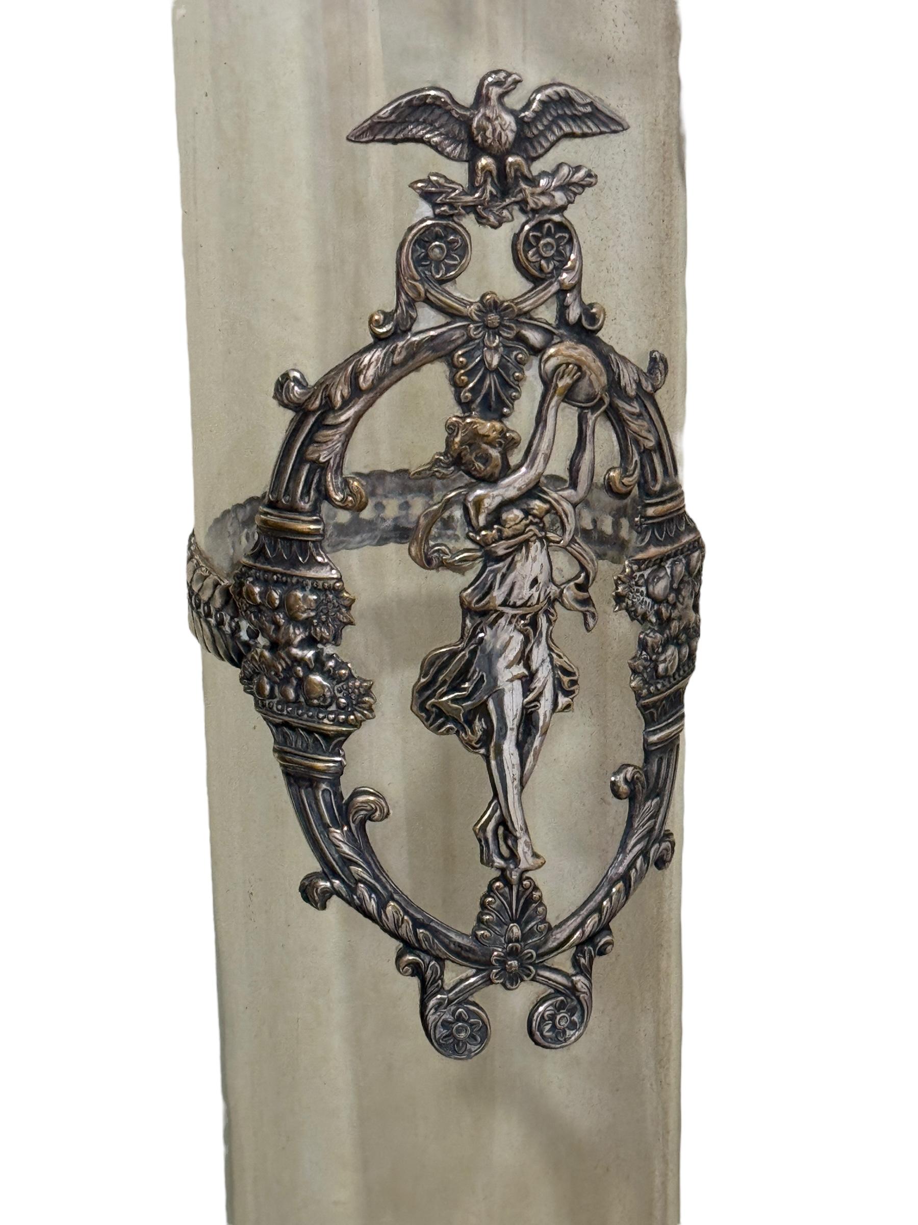 Portoghese Vaso di vetro in stile Art Nouveau con montature in argento, Portogallo Antico in vendita