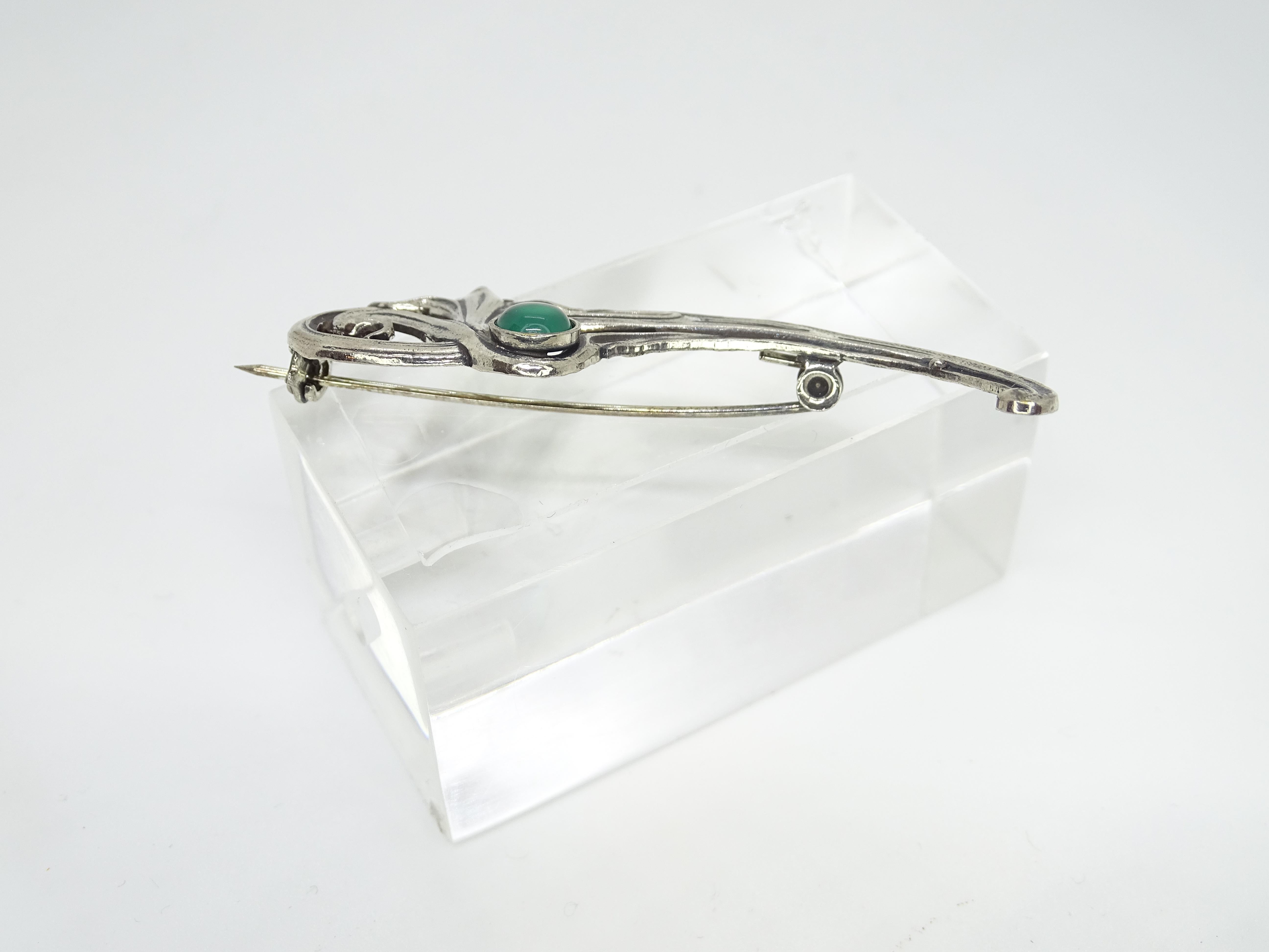 Art Nouveau style Green Agate   brooch / pin “De´Medici Bijoux” For Sale 6