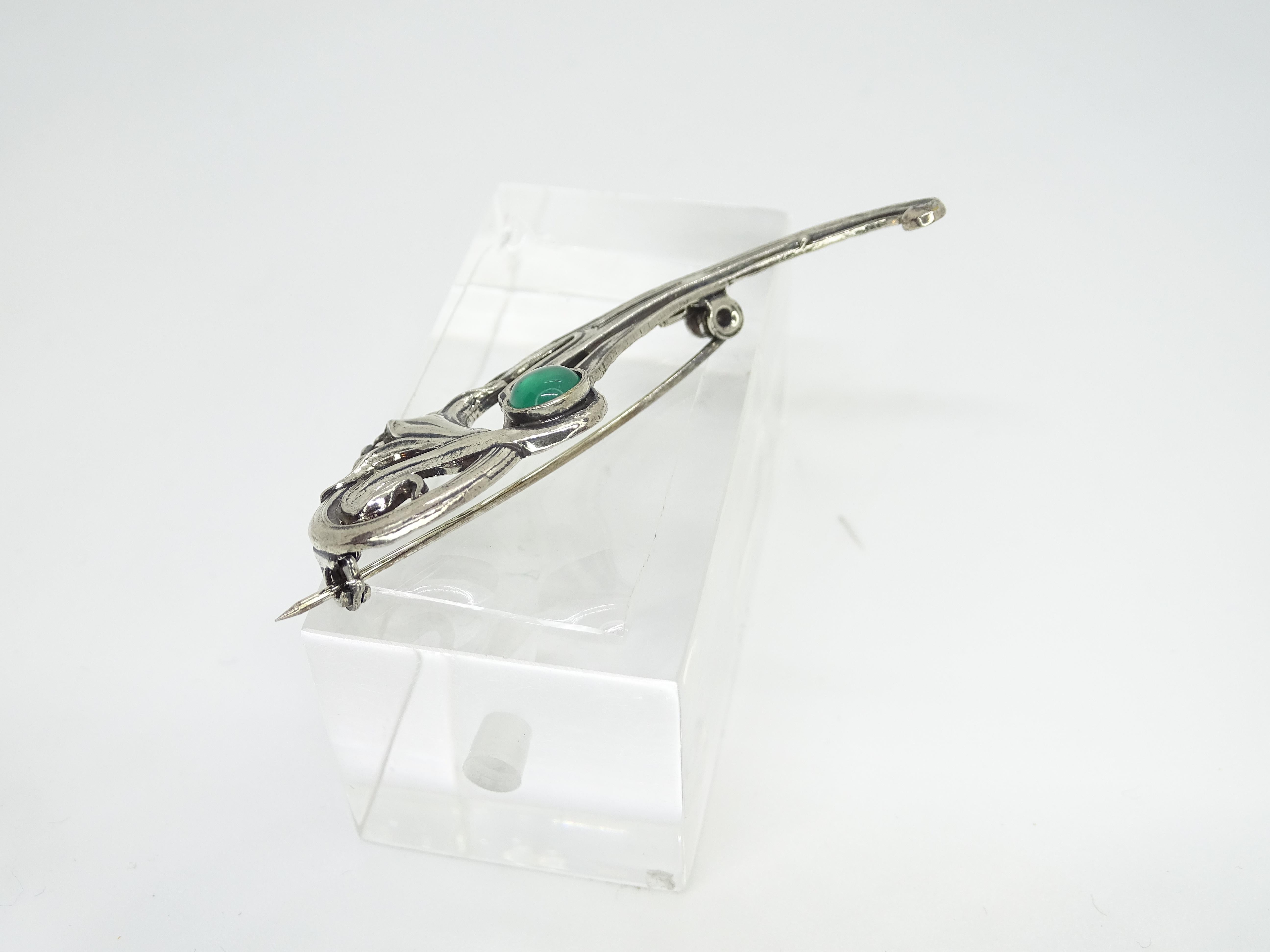 Art Nouveau style Green Agate   brooch / pin “De´Medici Bijoux” For Sale 7