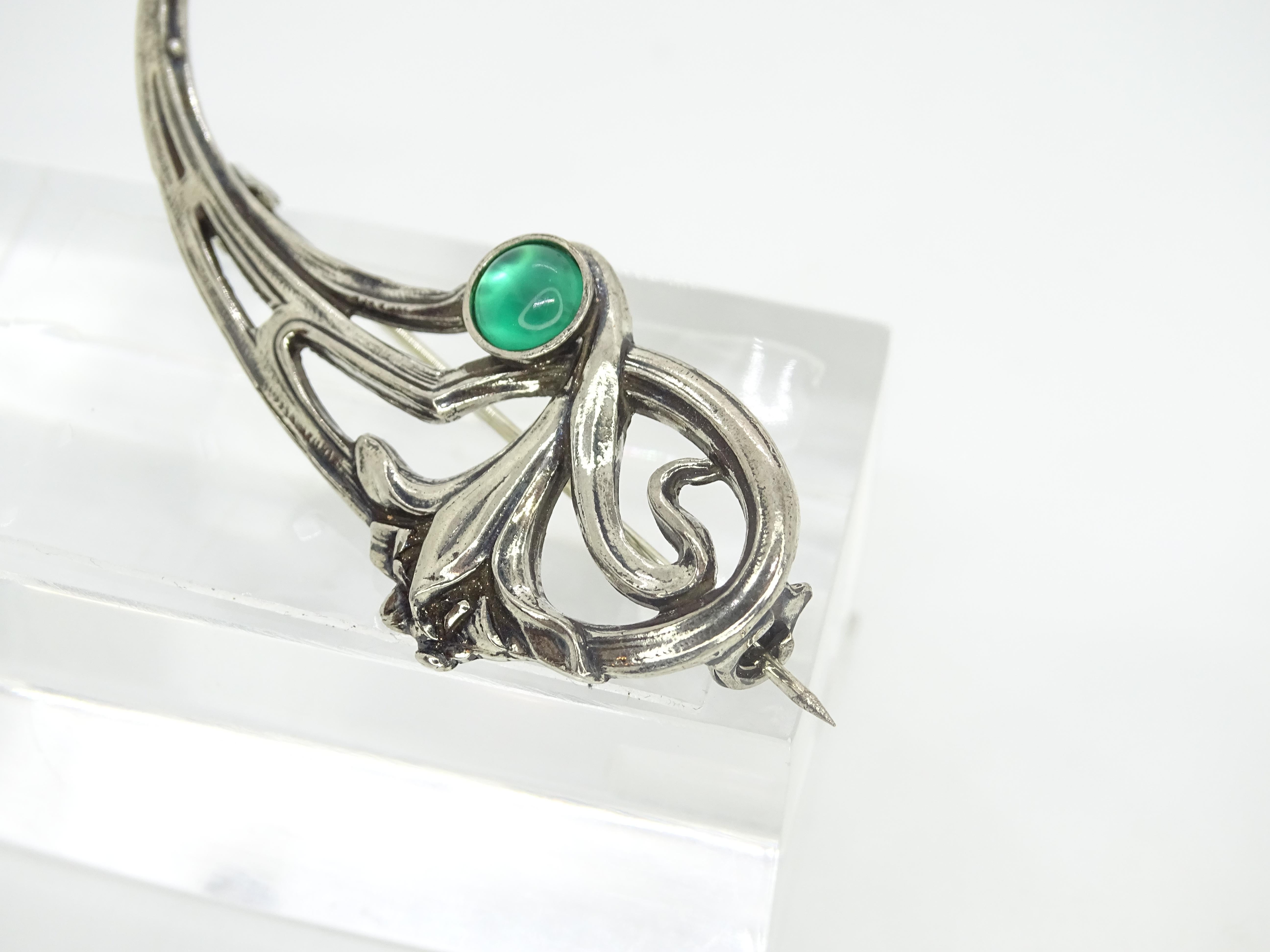Art Nouveau style Green Agate   brooch / pin “De´Medici Bijoux” For Sale 10