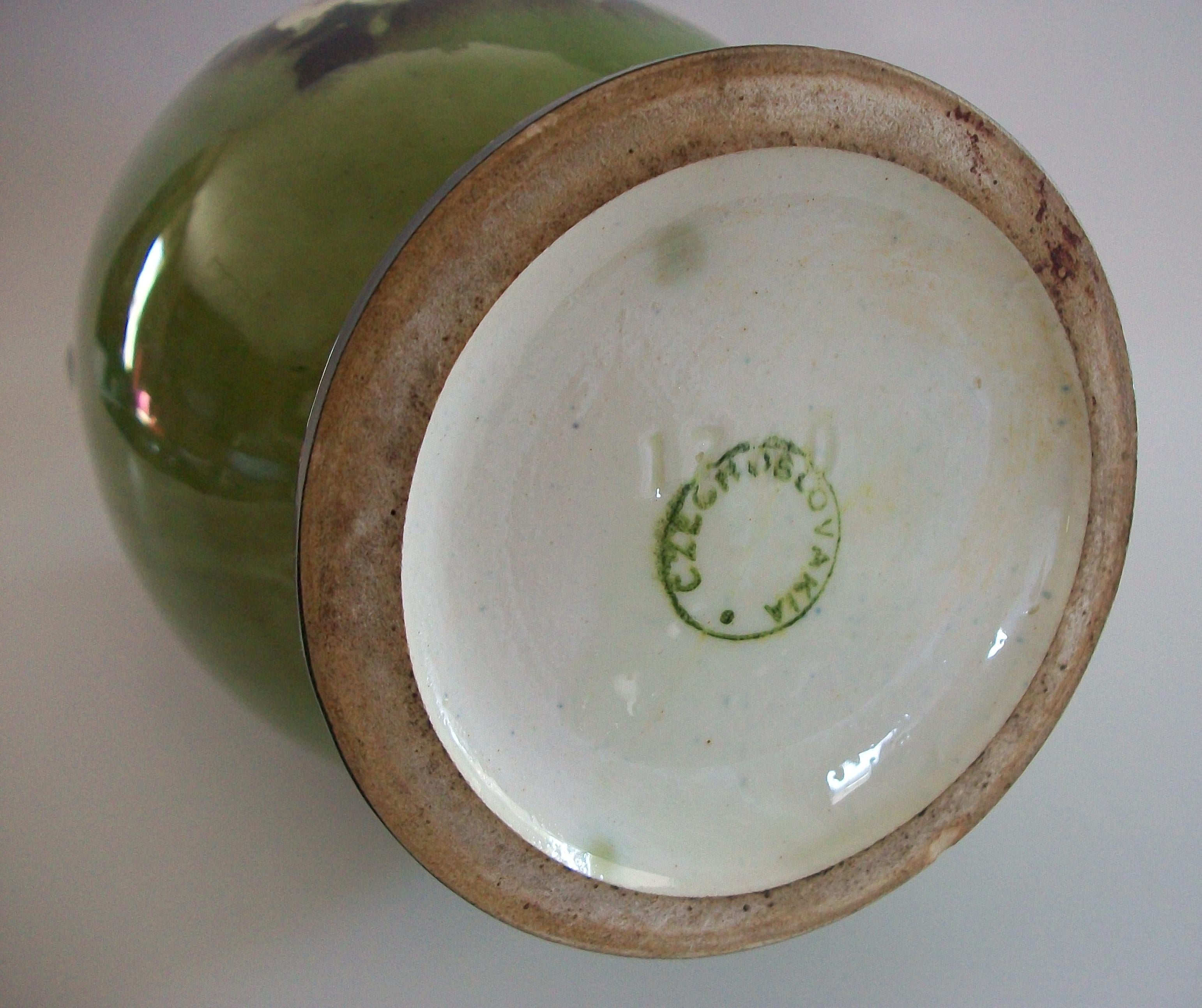 Art Nouveau Style Hand Painted Ceramic Vase - Czechia - Circa 1950's For Sale 12