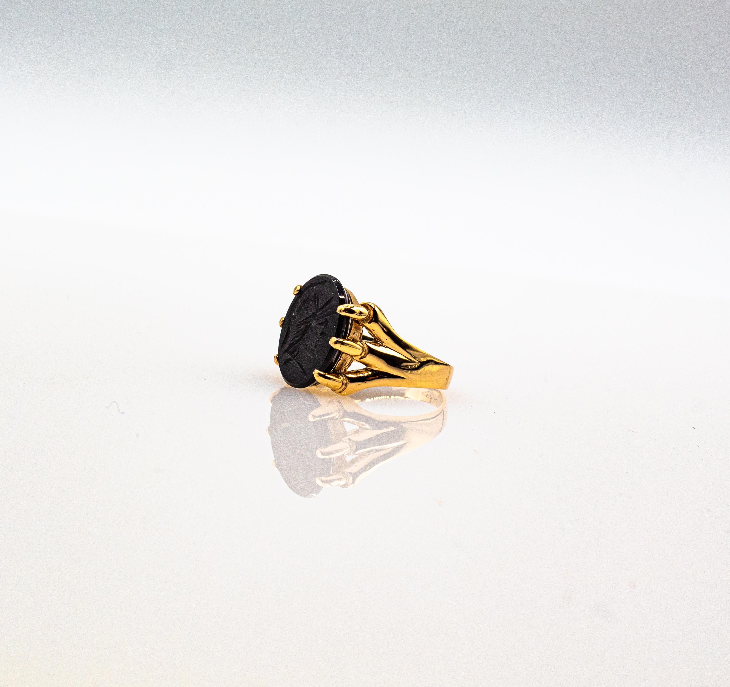 Art Nouveau Style Handcrafted Carved Onyx Yellow Gold Cocktail Ring 8