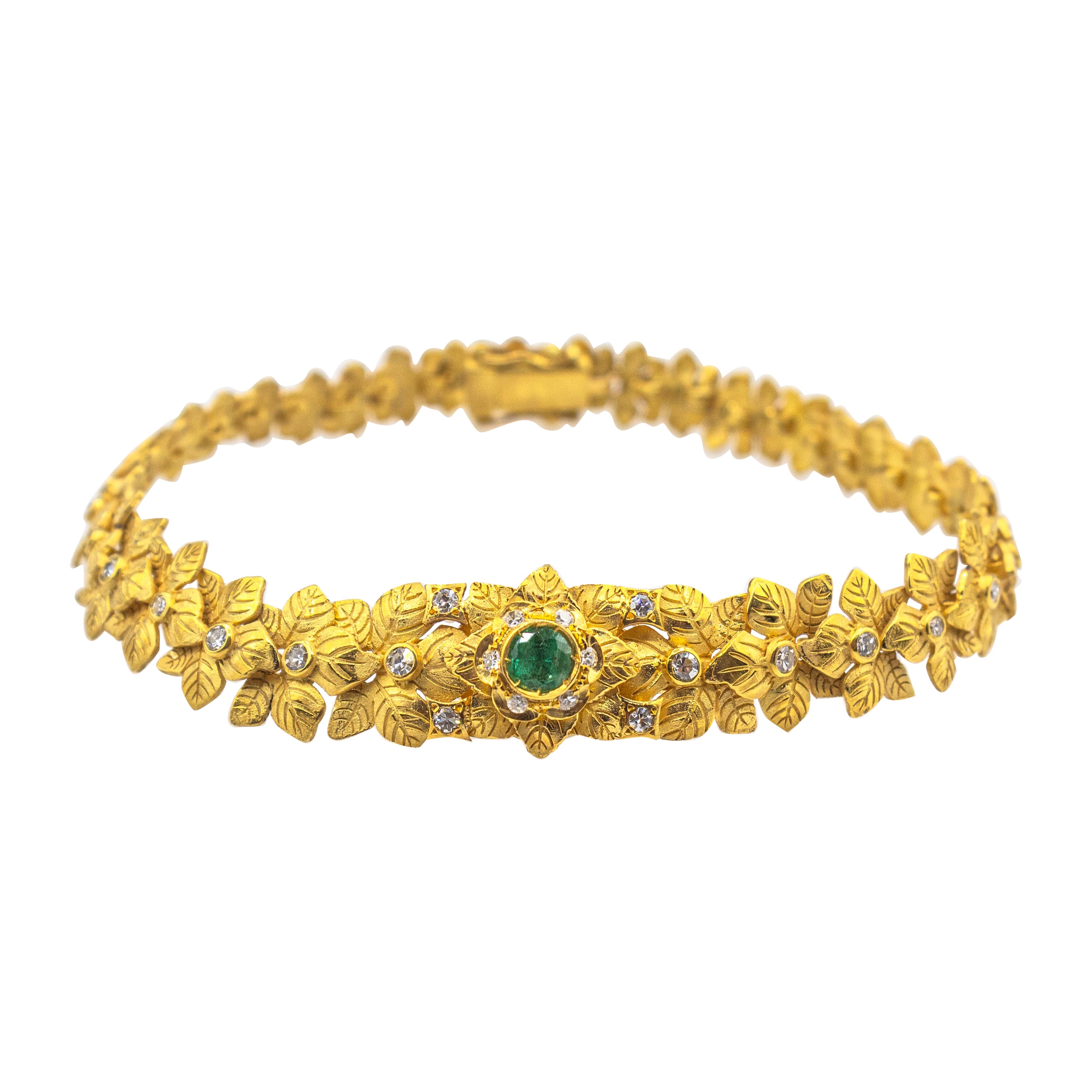 Bracelet de style Art nouveau, fabriqué à la main, or jaune émeraude orné de fleurs en diamants blancs en vente