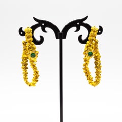 Pendientes «Serpiente» de estilo Art Nouveau, hechos a mano, con diamantes blancos y esmeraldas, en oro amarillo
