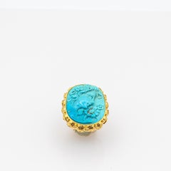 Anello da cocktail in oro giallo con turchese intagliato a forma ovale, in stile Art Nouveau