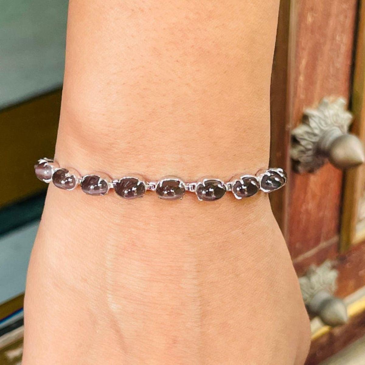 Oval Cut Art Nouveau Style Prong Set Cat's Eye Tennis Bracelet in 18k Solid White Gold For Sale