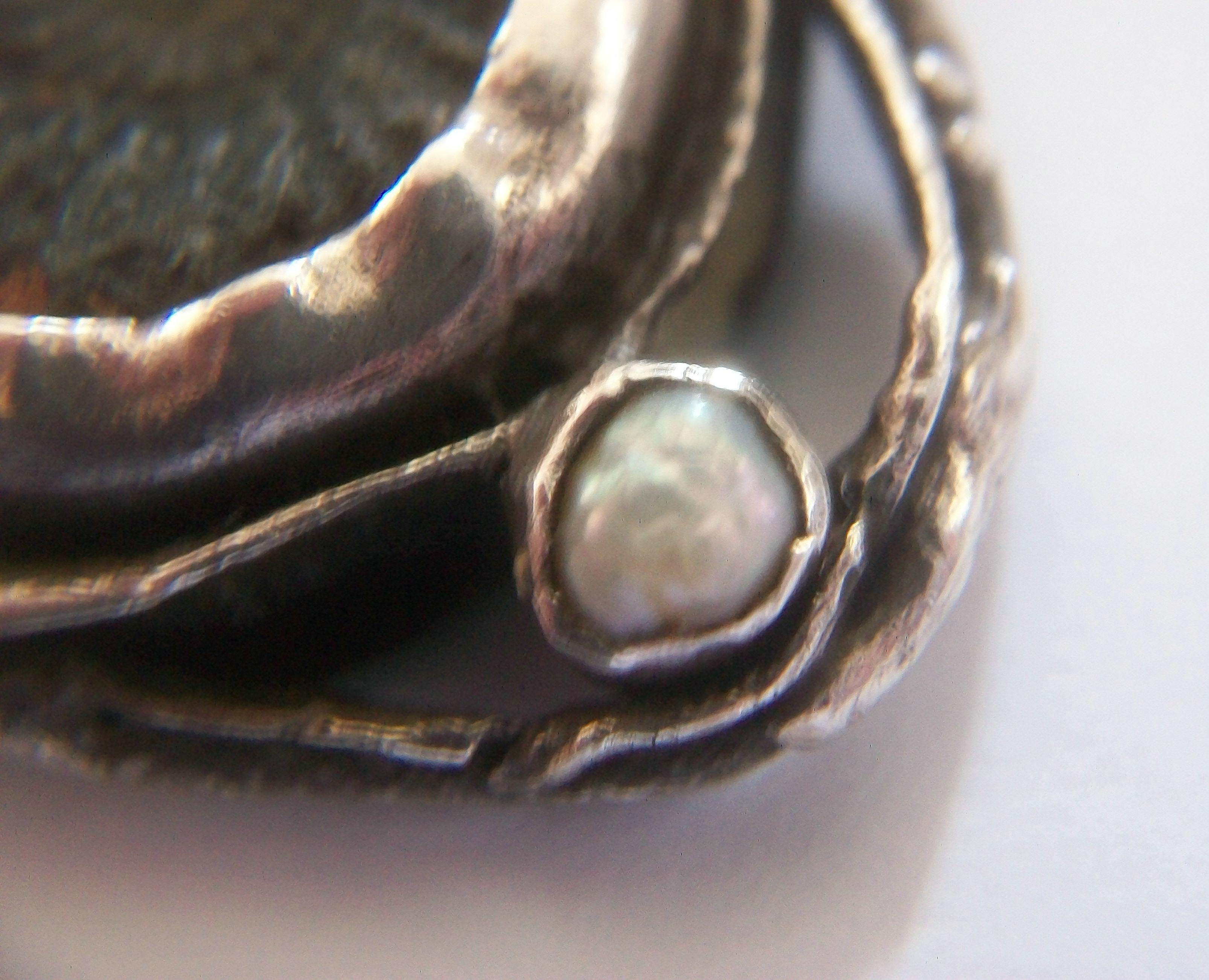 Art Nouveau Style Pyritized Ammonite Fossil & Baroque Pearl Pendant - 20th Cent. For Sale 8
