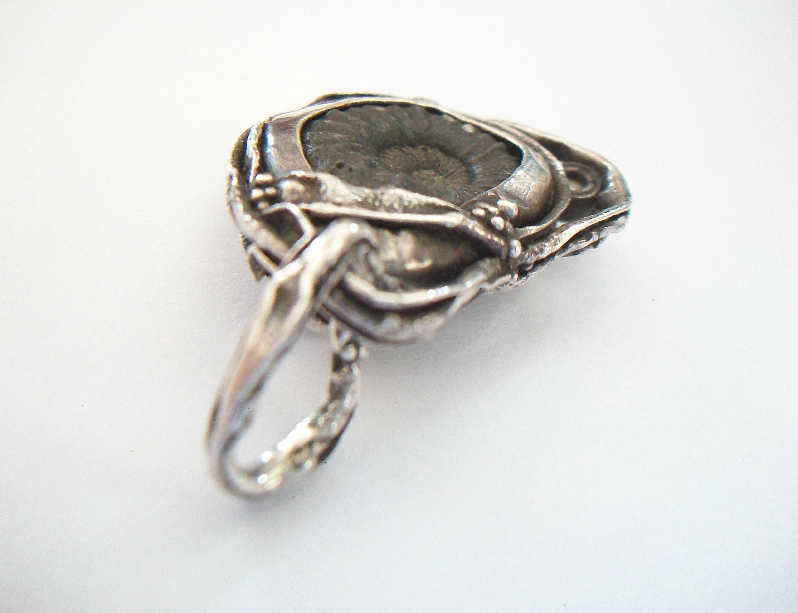 Art Nouveau Style Pyritized Ammonite Fossil & Baroque Pearl Pendant - 20th Cent. For Sale 5