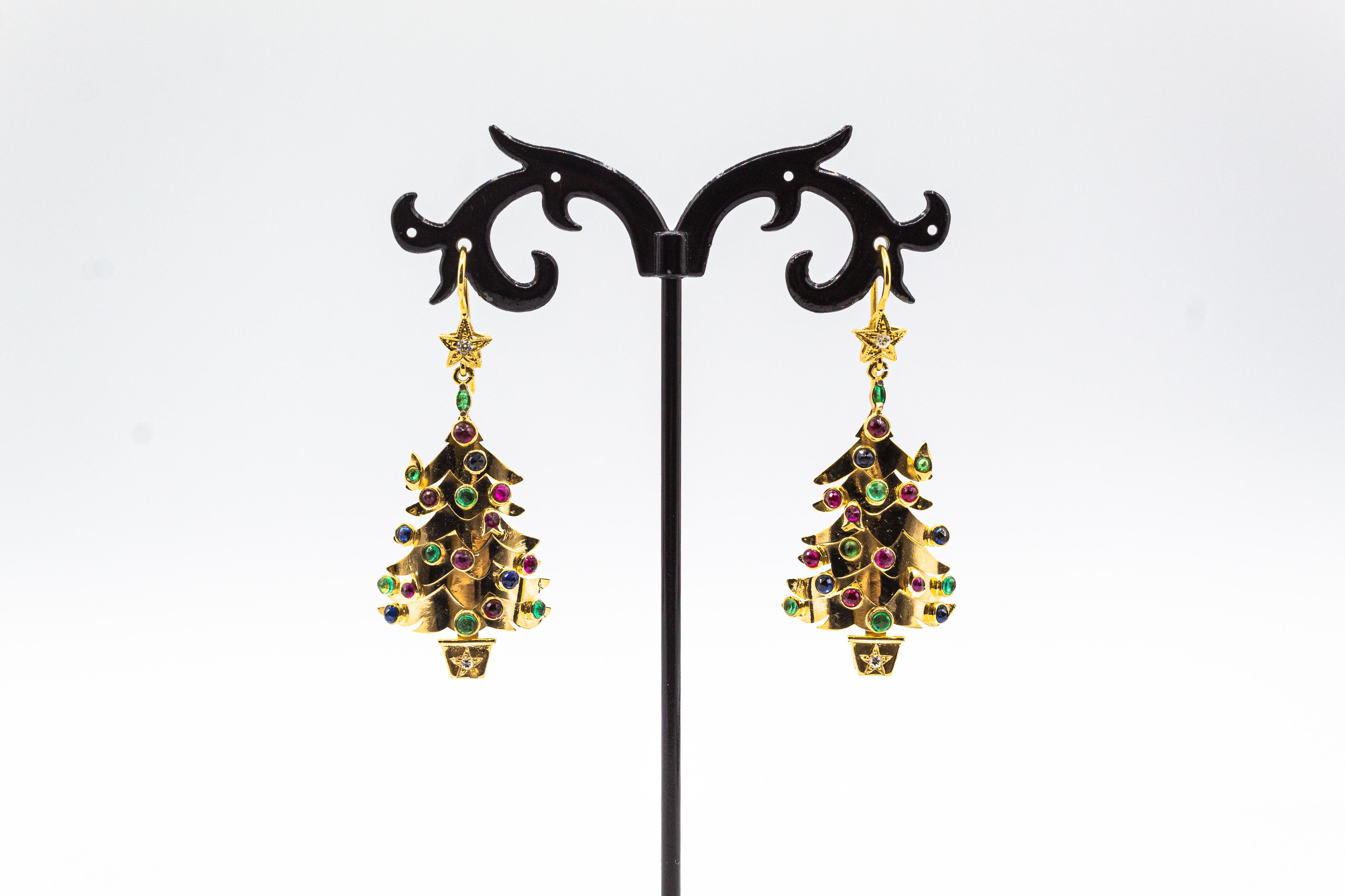 Taille brillant Boucles d'oreilles pendantes de style Art nouveau en or jaune, rubis, émeraude, saphir, diamant blanc en vente