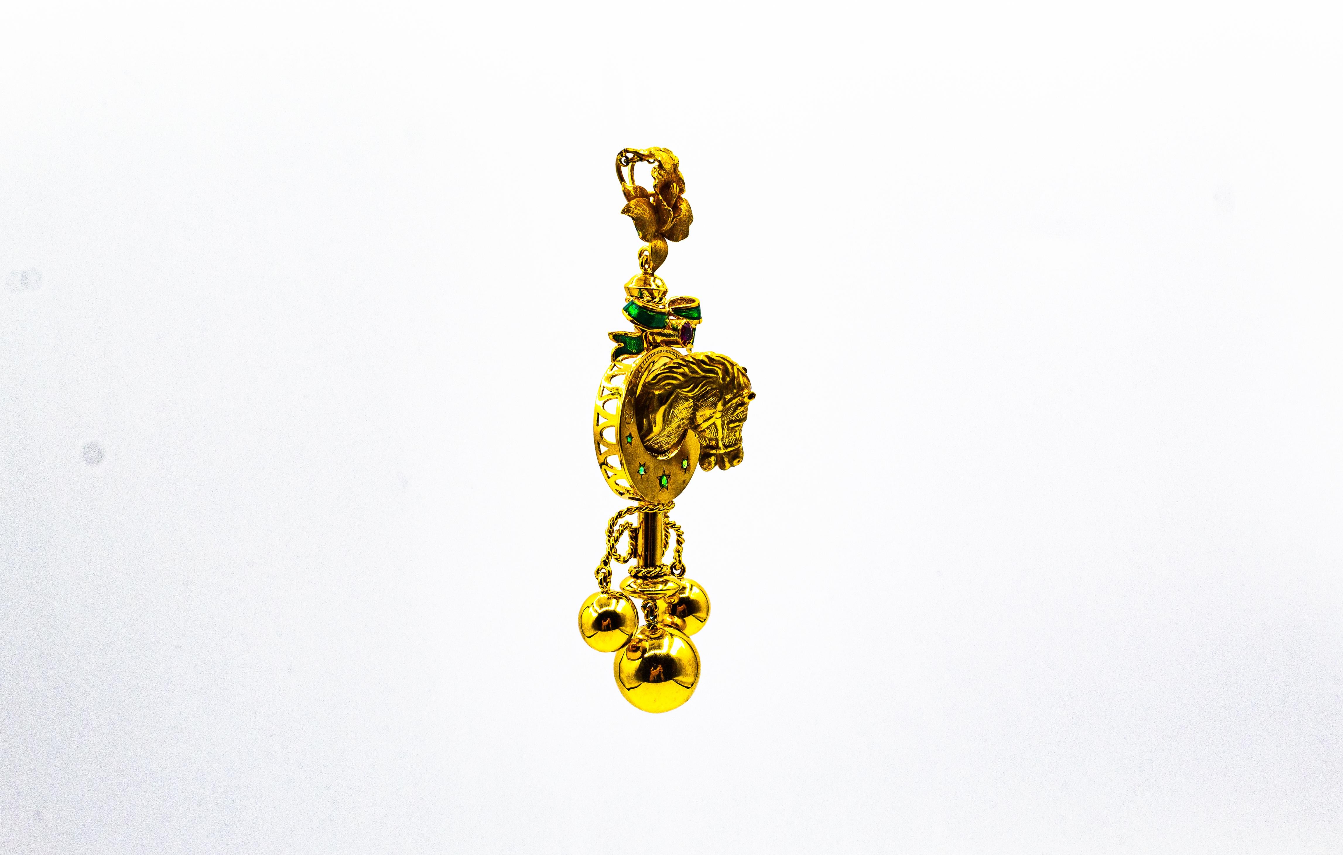 Art déco Collier pendentif « Horse » en or jaune émaillé et rubis de style Art nouveau en vente