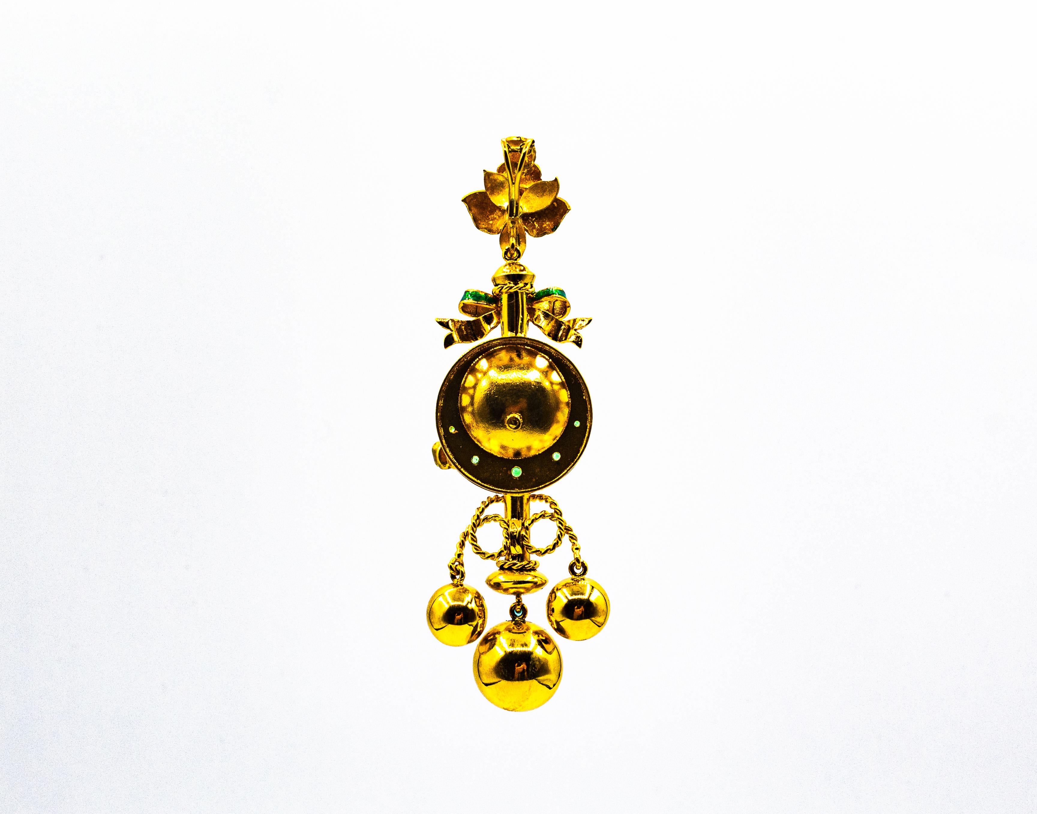 Collier pendentif « Horse » en or jaune émaillé et rubis de style Art nouveau Neuf - En vente à Naples, IT