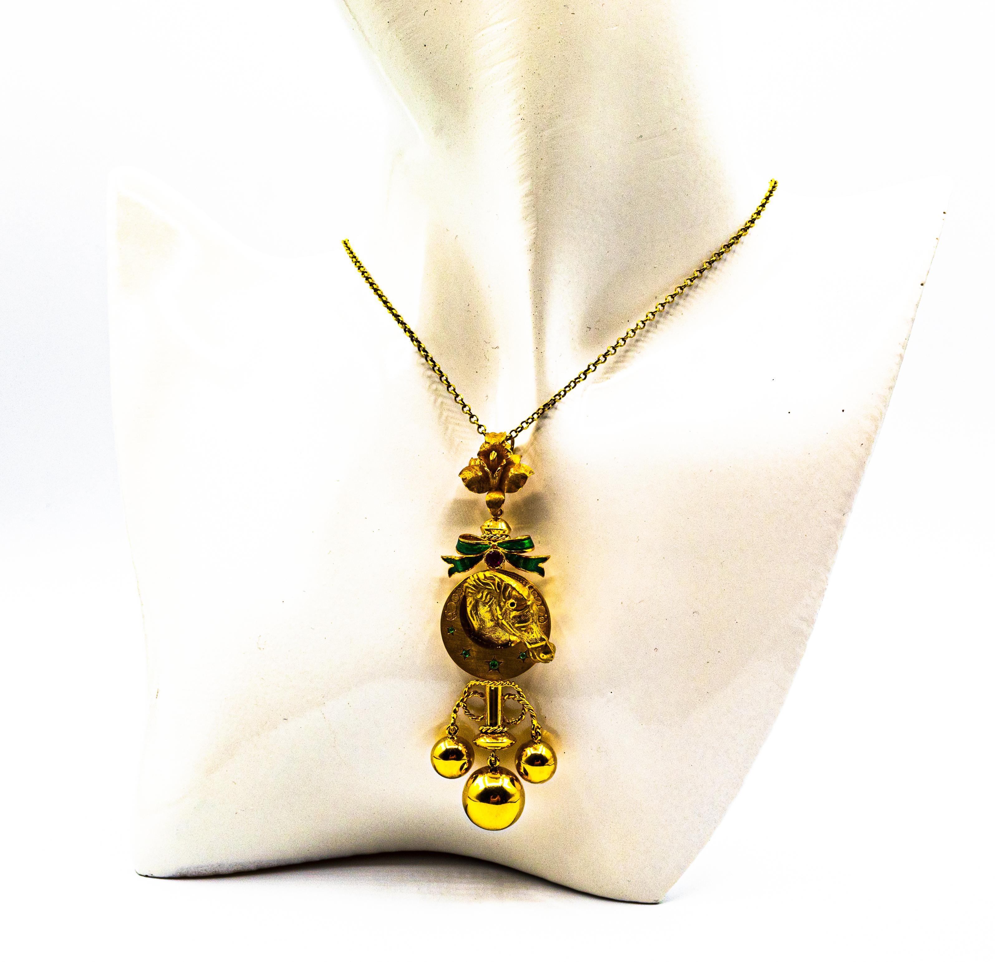 Collier pendentif « Horse » en or jaune émaillé et rubis de style Art nouveau en vente 2