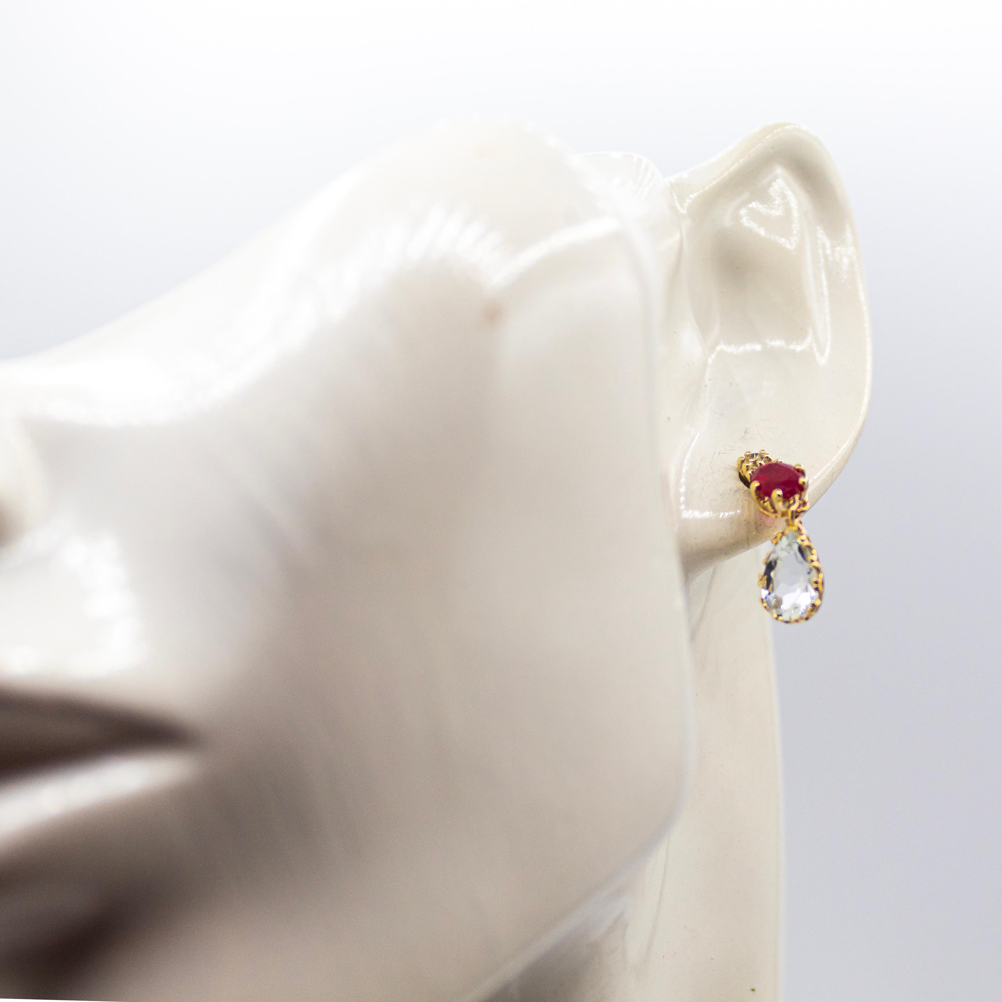 Art Nouveau Style Ruby White Diamond Aquamarine Yellow Gold Lever-Back Earrings in vendita 2
