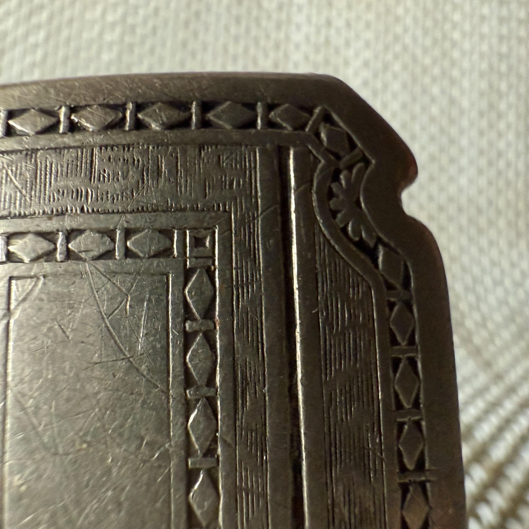 Argento Fibbia per cintura in argento stile Art Nouveau con incisioni al vertice BAFCO S.F. in vendita
