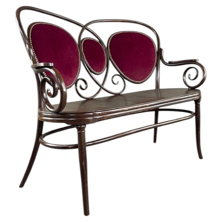 Art Nouveau Style Sofa By Thonet, 20th Century