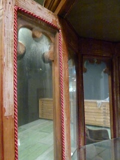 Jugendstil Vitrine-Vitrine in Sechseckform