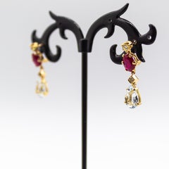 Pendientes de palanca de oro amarillo estilo Art Nouveau Diamante blanco Aguamarina Rubí