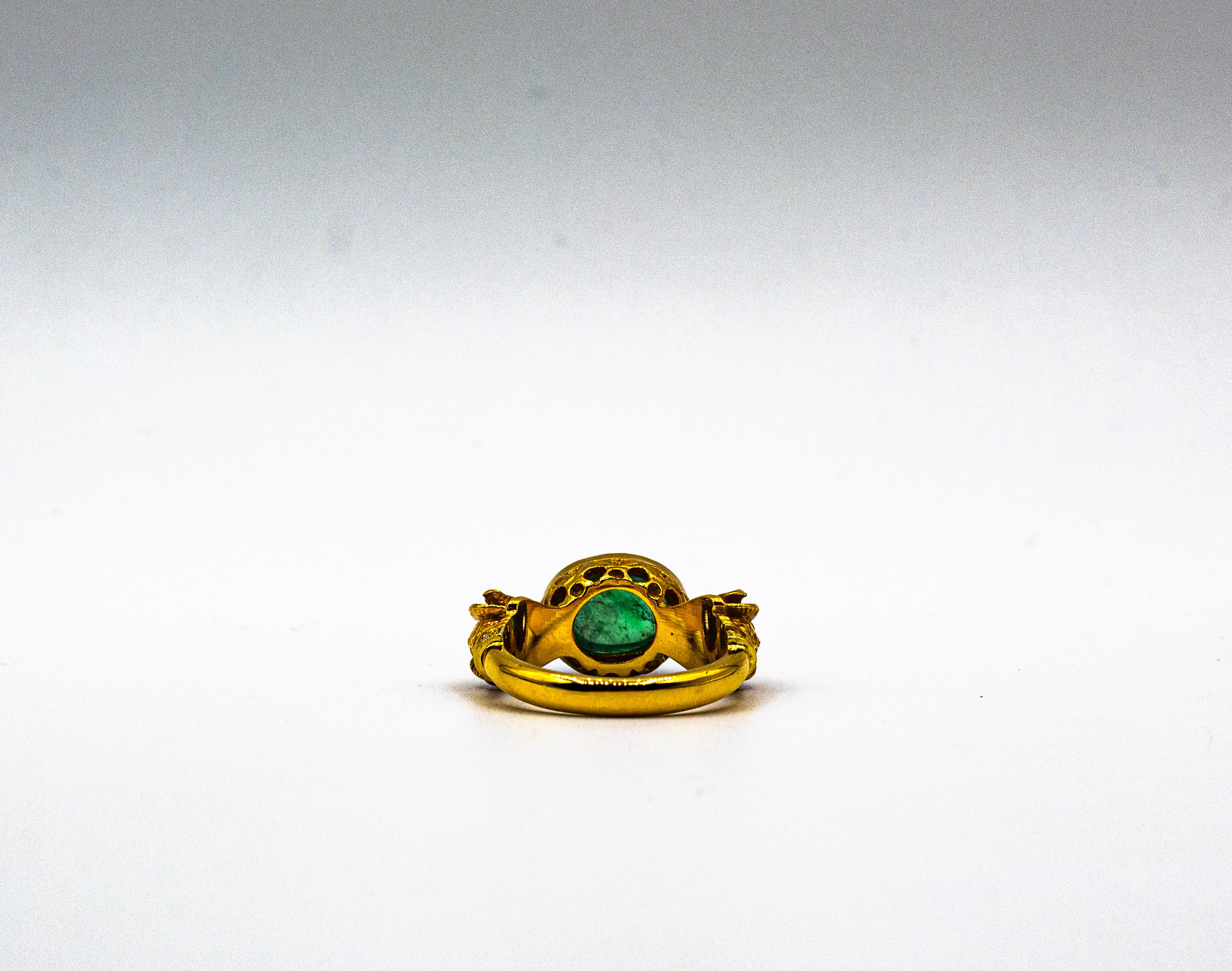 Bague de cocktail en or jaune, diamant blanc taillé en cabochon et émeraude de style Art Nouveau en vente 10