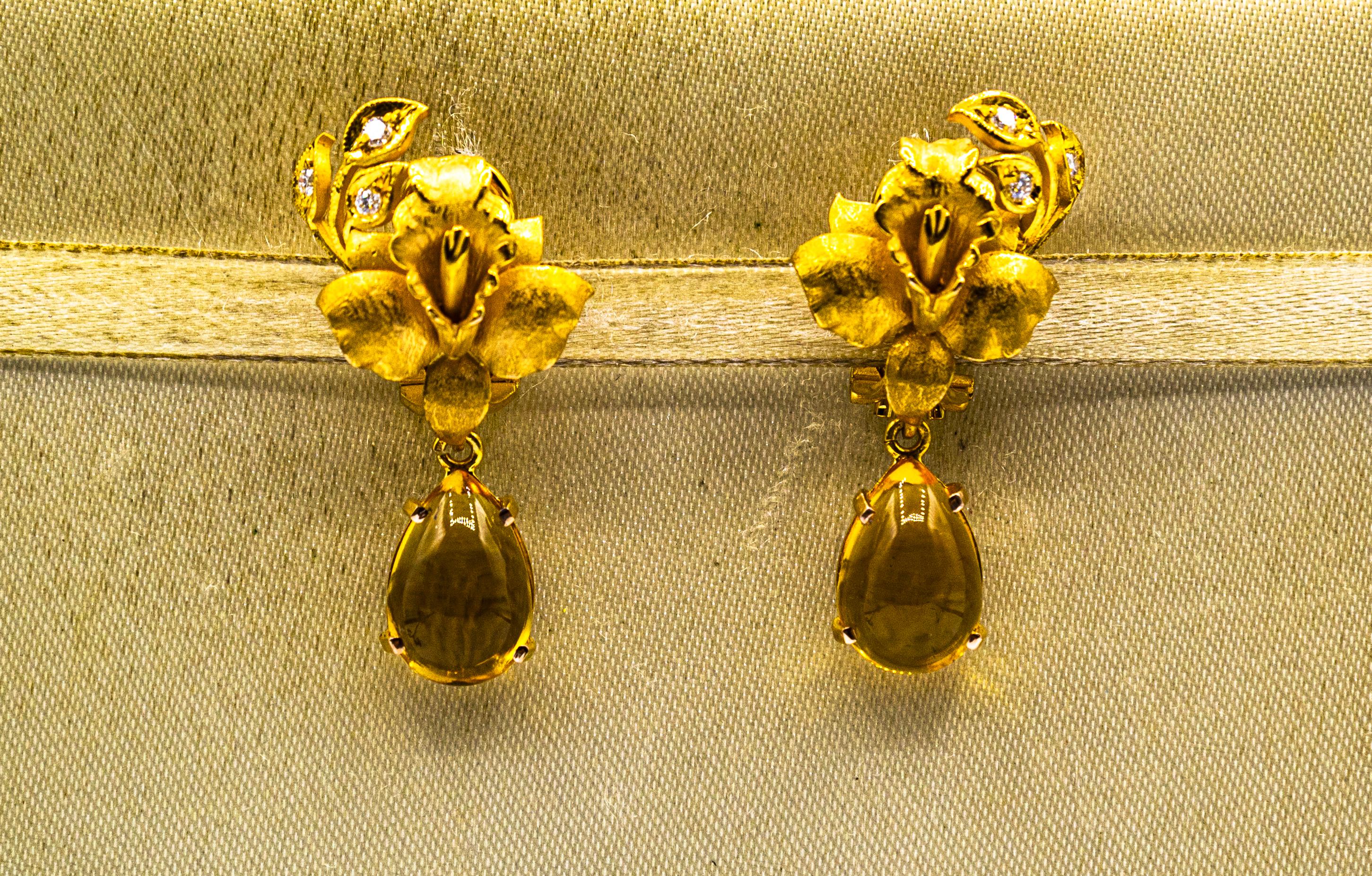 For any problems related to some materials contained in the items that do not allow shipping, please contact the seller with a private message to solve the problem.
We can ship every piece of our 1stdibs catalog worldwide.

These Stud Earrings are