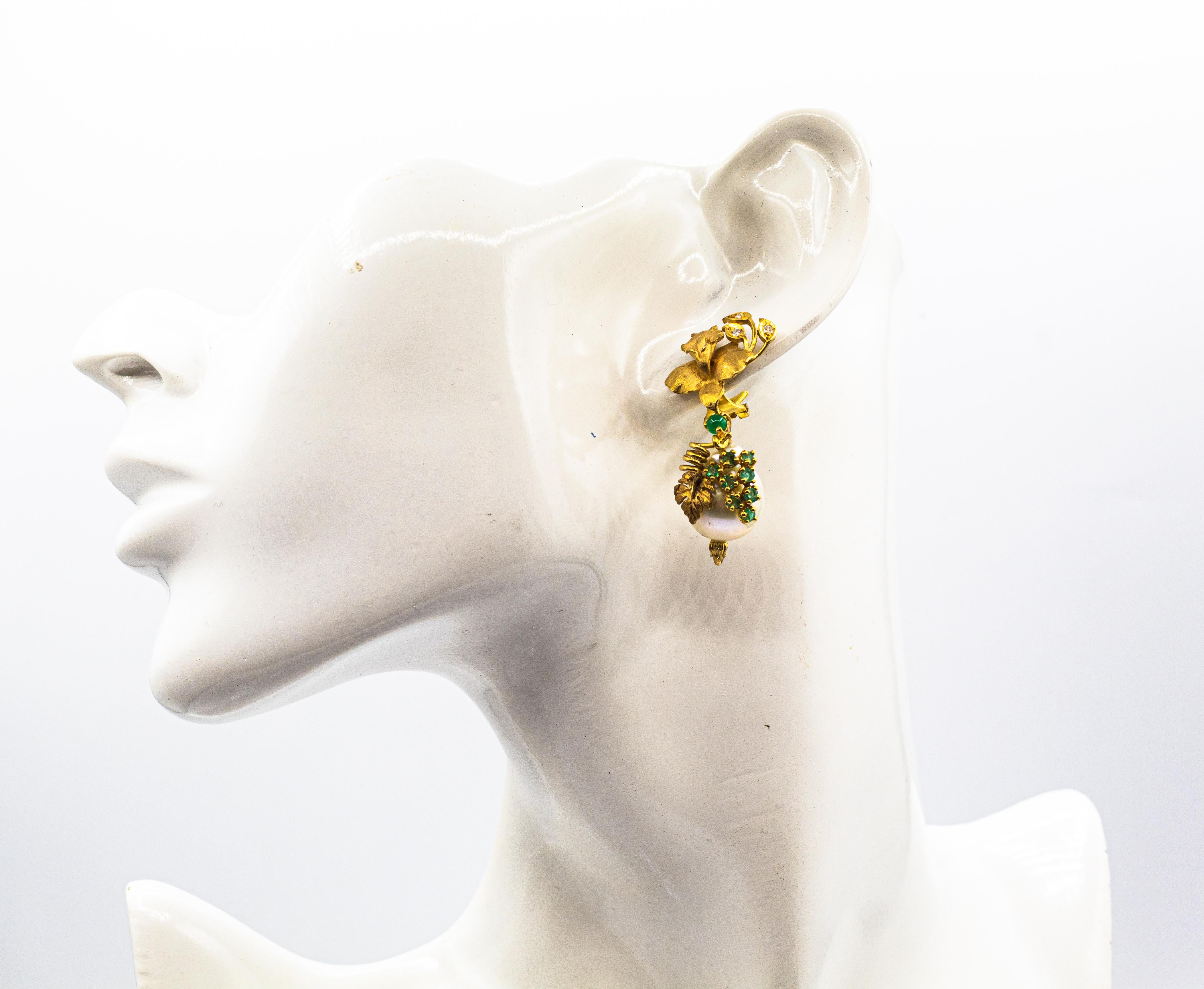 Orecchini a clip in oro giallo con diamante bianco e perla smeraldo in stile Art Nouveau in vendita 4
