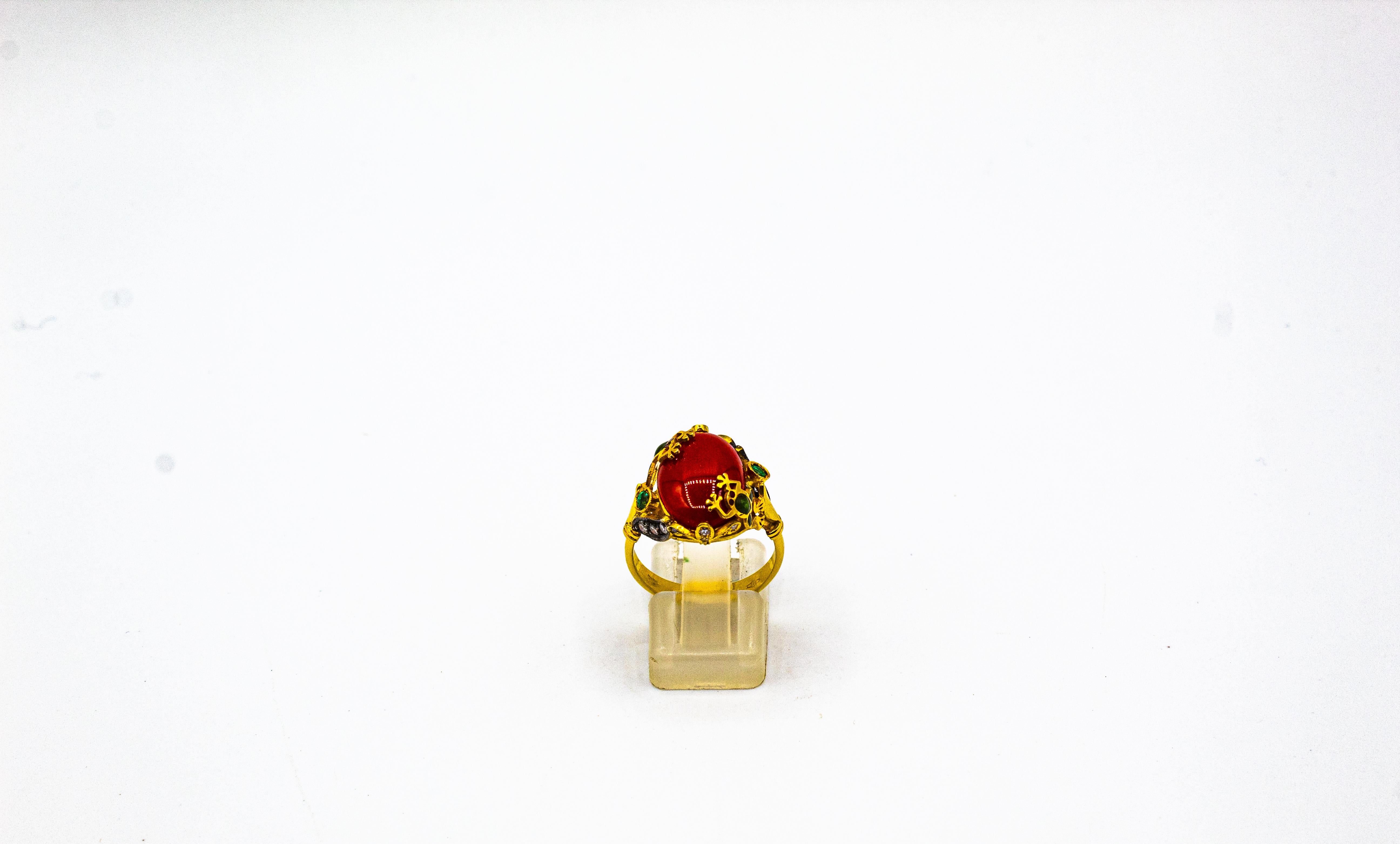 Art Nouveau Style White Diamond Emerald Red Coral Yellow Gold Cocktail Ring Cabujón